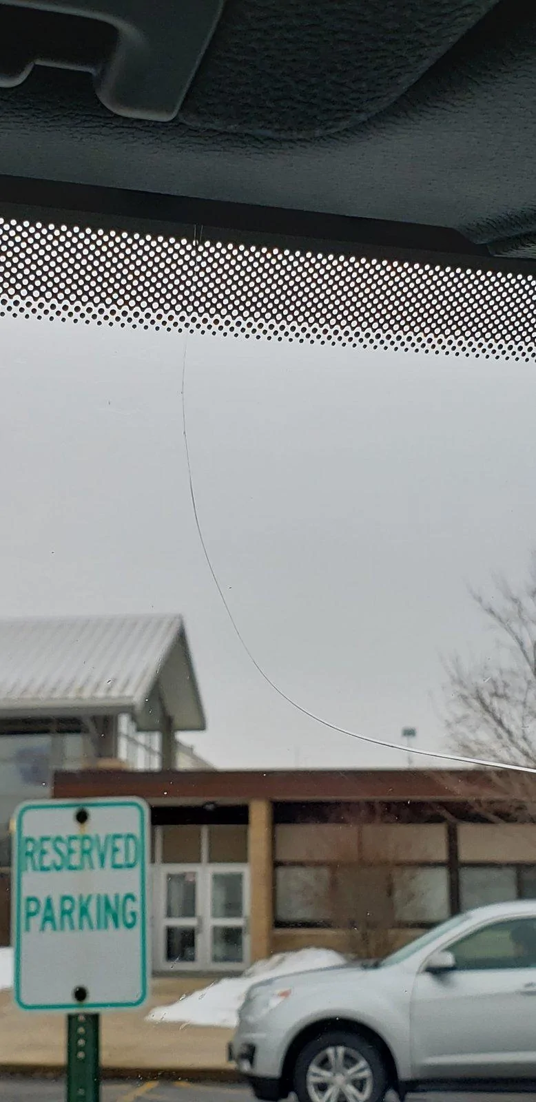 Jeep Wrangler JL Cracked Windshield Club 20190211_141810