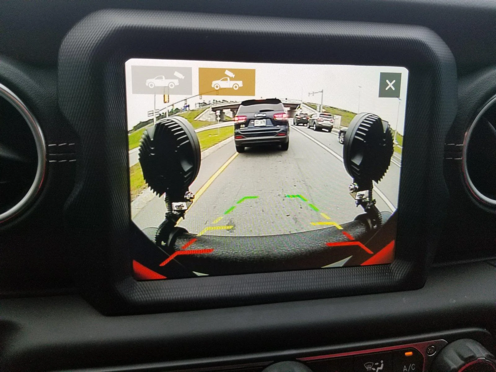 Jeep Wrangler JL Anyone install a front camera? 20181004_165002