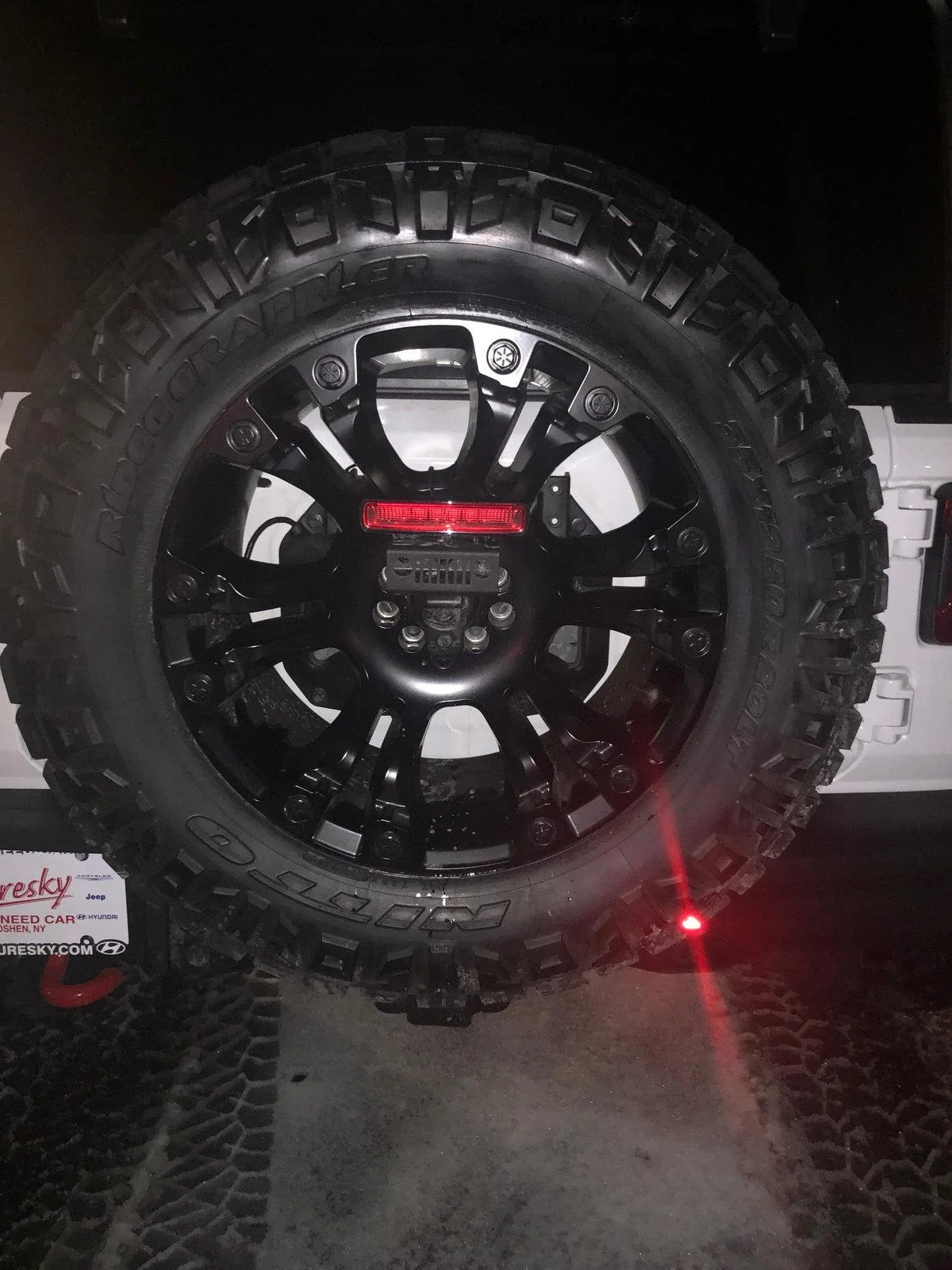 Jeep Wrangler JL Mounting 5th Wheel and Camera Rear Tir