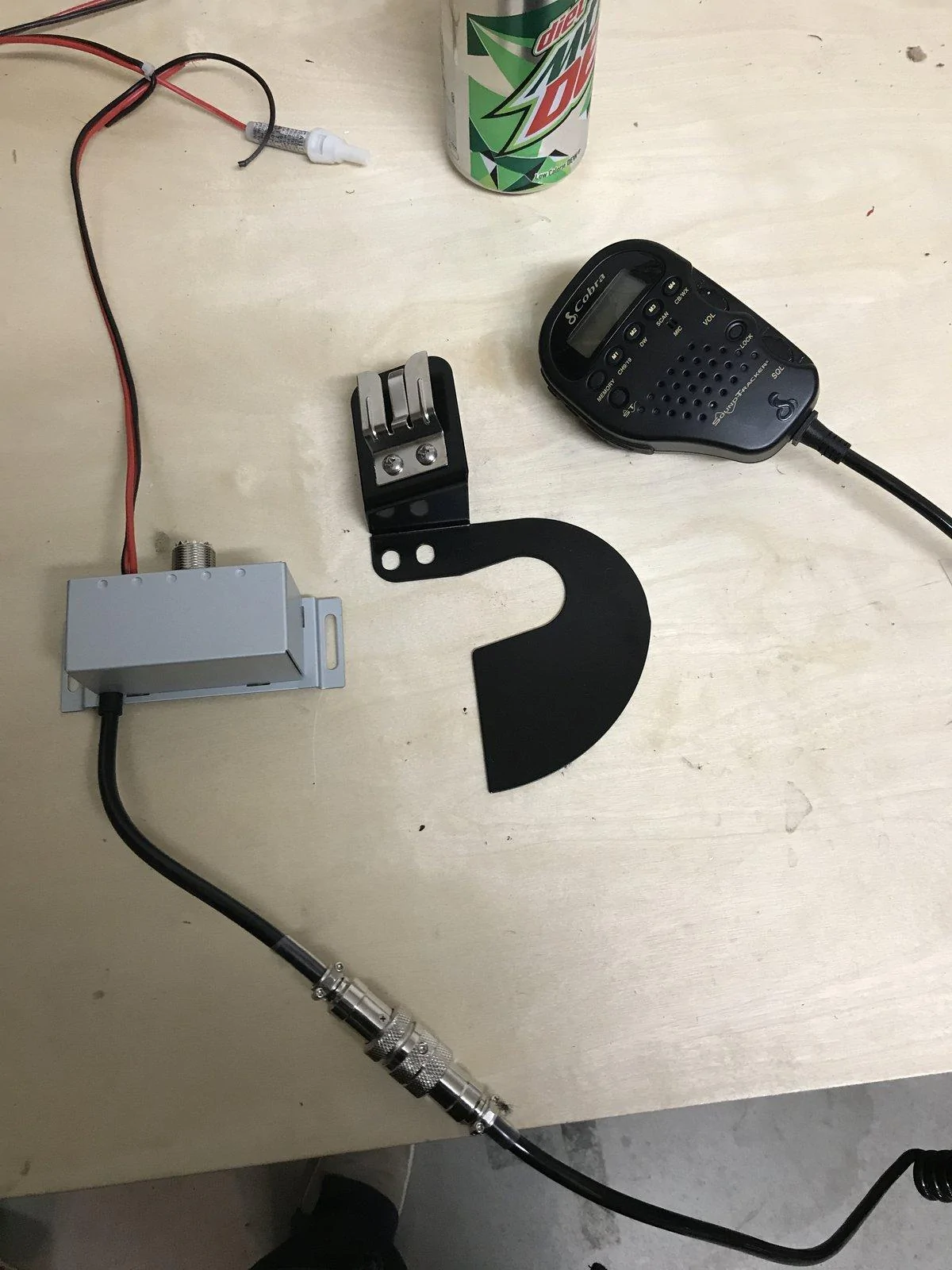 Jeep Wrangler JL Cobra 75 CB & Cool Tech Mic Mount IMG_1155