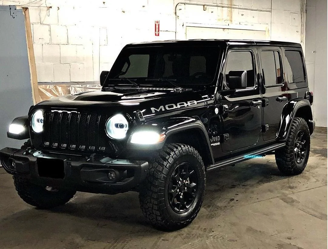 wrangler_moab_46433101_270641366931600_323129965952396825_n.webp
