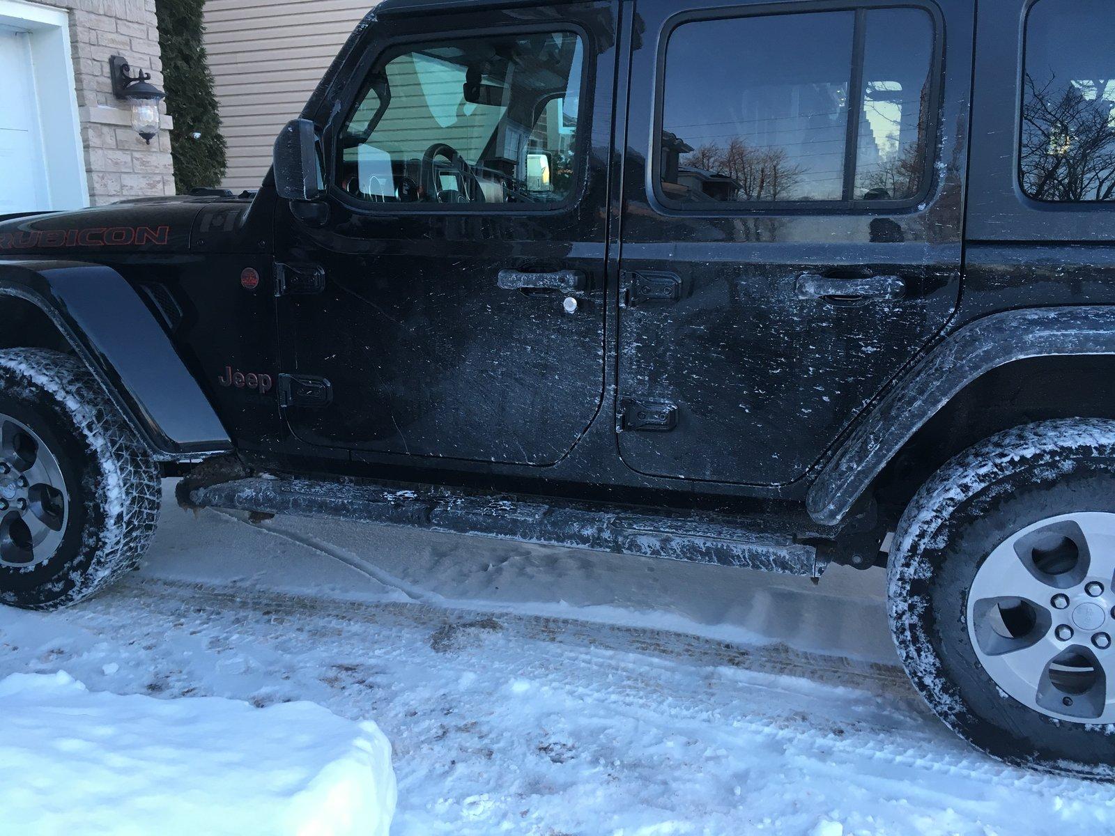 Jeep Wrangler JL rubicon side step 45047E14-9DC4-4324-9FF9-A1D5DDC79977