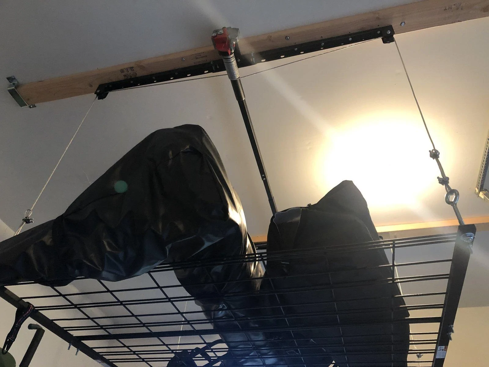 Jeep Wrangler JL Garage Hoist 2760B290-1CEF-4D5D-A48C-36B52D11704C
