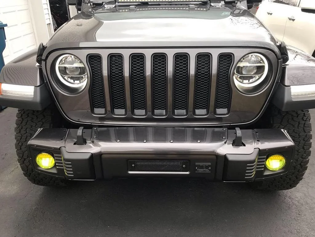 Jeep Wrangler JL Painted Spartacus Front Bumper IMG_6173_zpss2ickis5