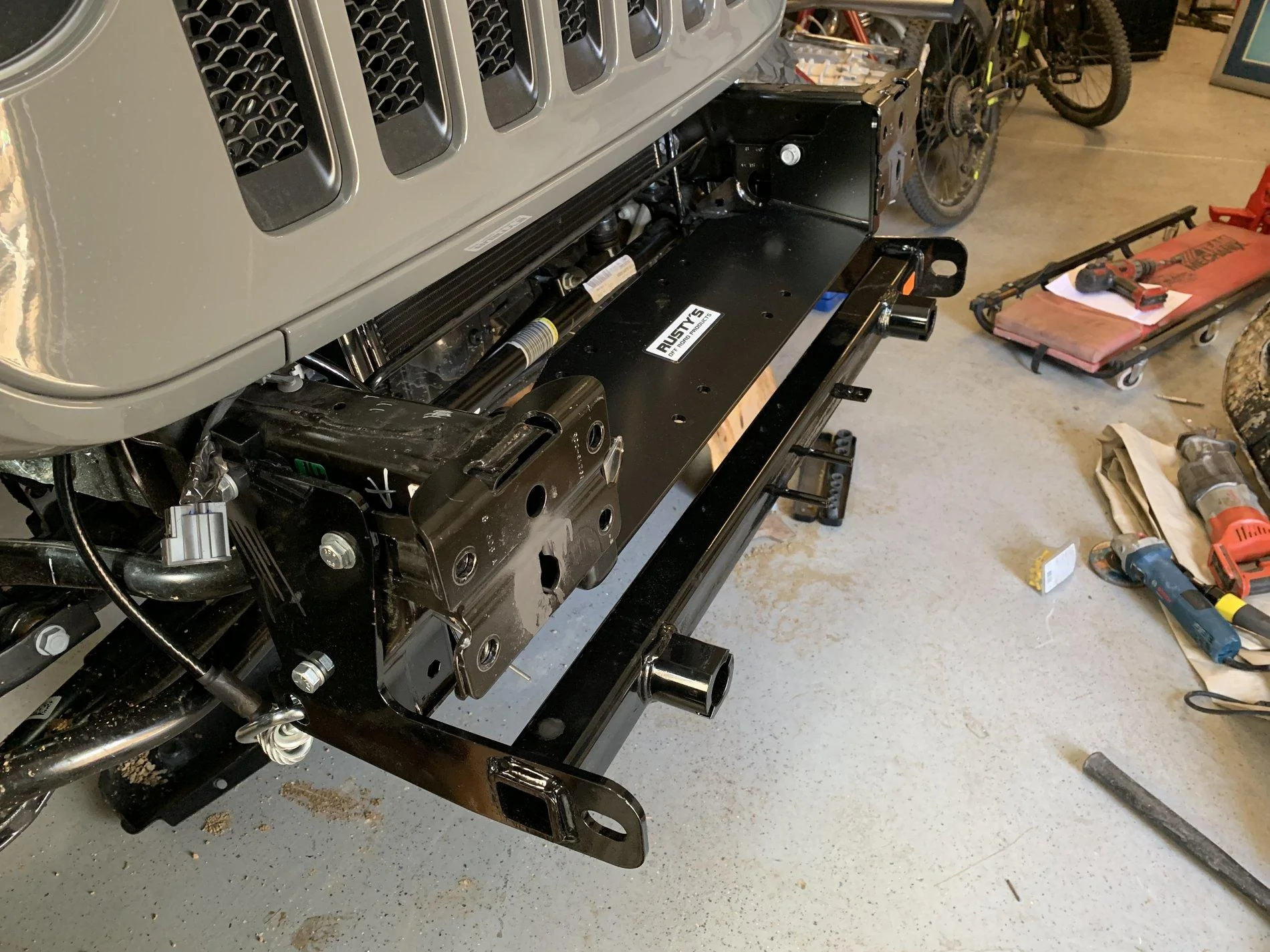 Jeep Wrangler JL Hitch mounted winch IMG_3395