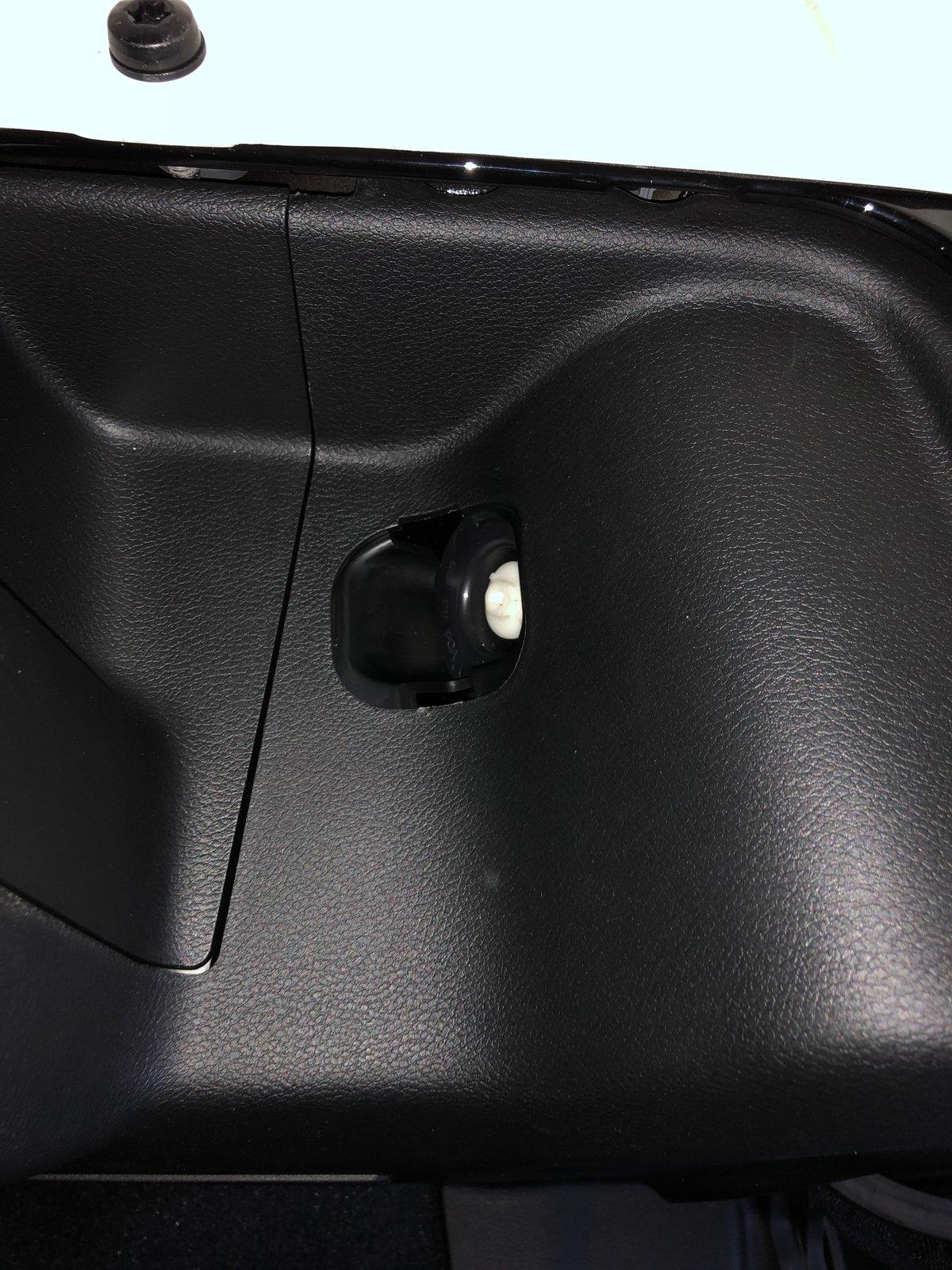 Jeep Wrangler JL Rear Cargo Trim Piece Question 1F15C867-BA05-452C-AF72-49359D11300F