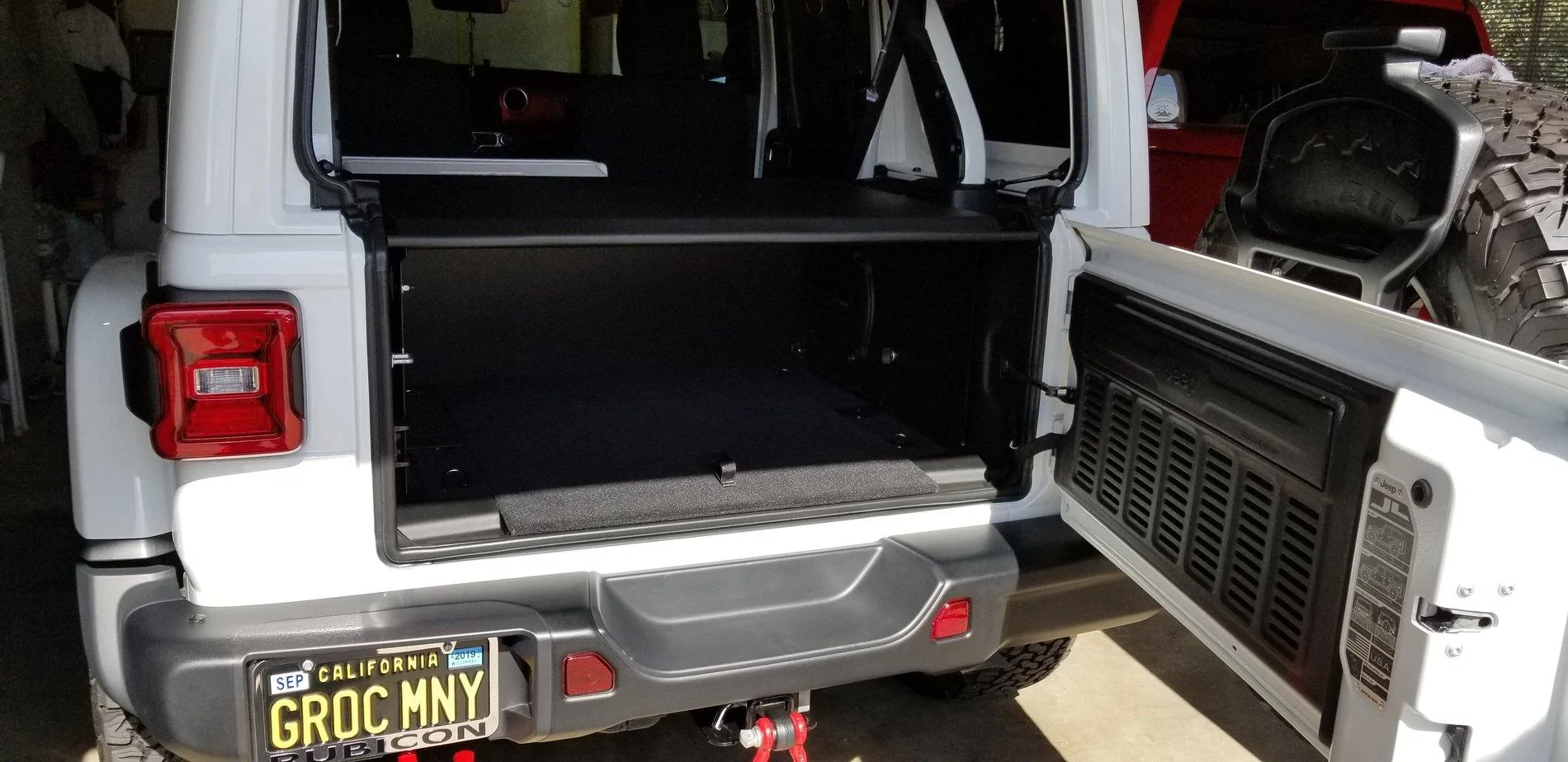 Jeep Wrangler JL JLU Tuffy Security Deck 20190223_122955