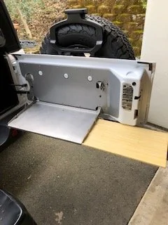 Jeep Wrangler JL Outback tail gate table install- pics IMG_4580