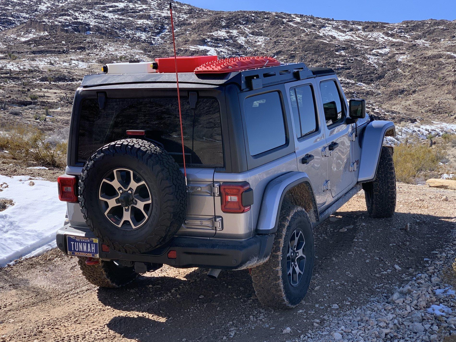 Jeep Wrangler JL Flag/ Antenna Mounting 6599950D-34E9-4099-A0A4-258EA0810AC9