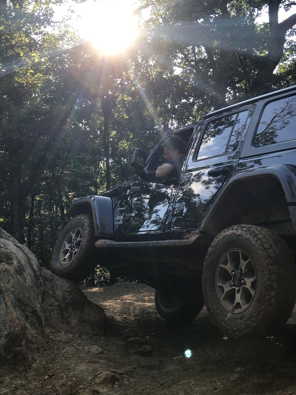 Jeep Wrangler JL Small upgrade - need expert advice upload_2019-2-27_19-47-26
