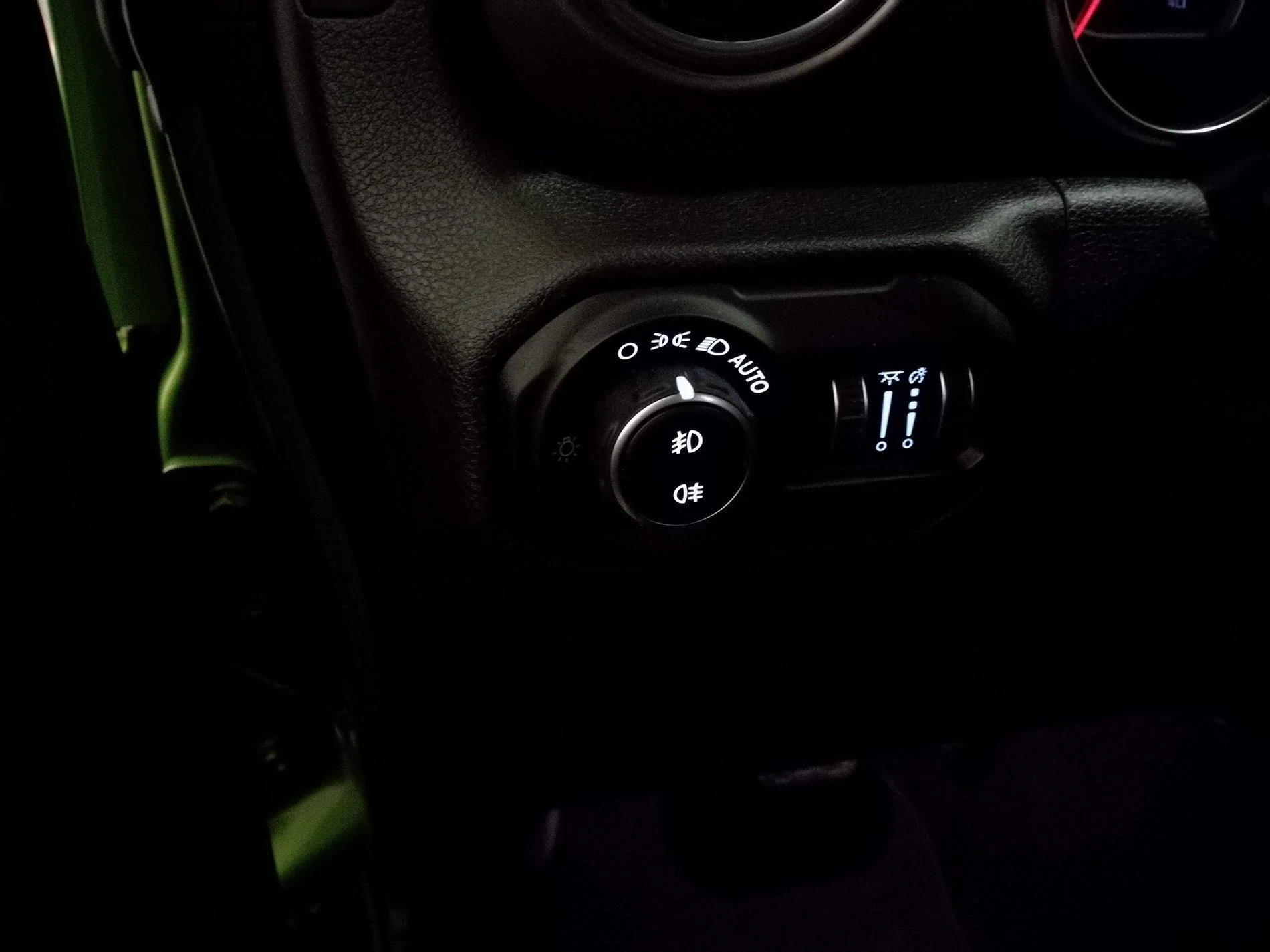 Jeep Wrangler JL Headlight switch positioning IMG_20190228_200152