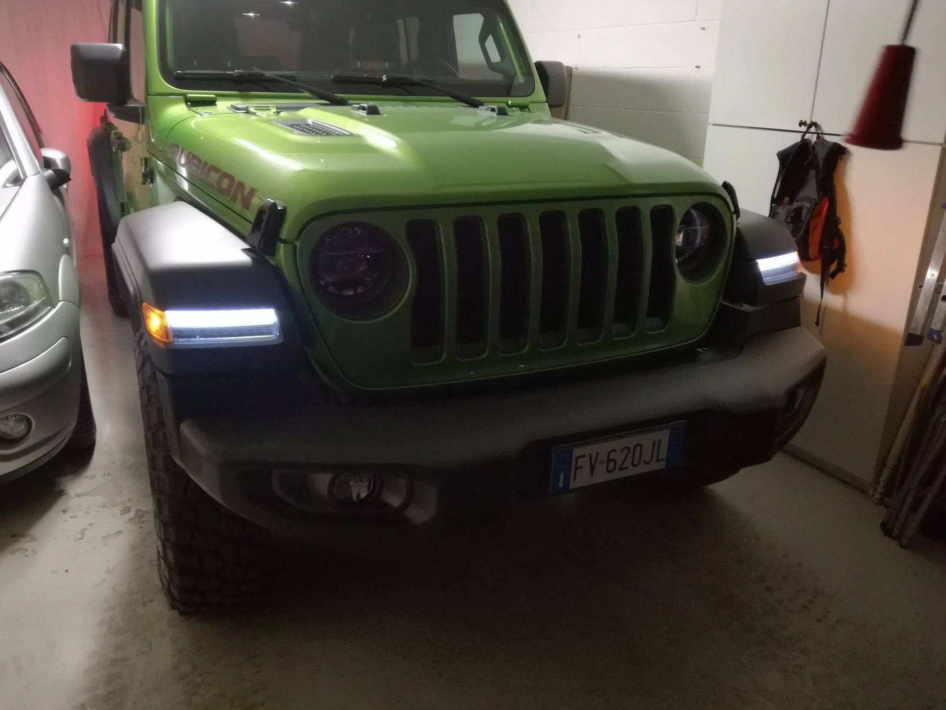 Jeep Wrangler JL Headlight switch positioning IMG_20190228_200126