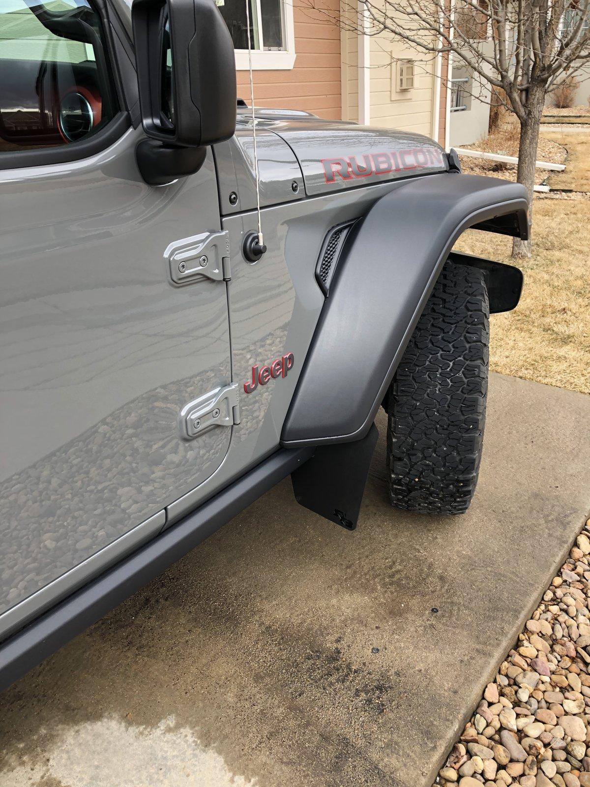 Jeep Wrangler JL Mudflaps and Rubicon Flares? 75445547-AD5E-4F77-A77C-8D805AF17E67