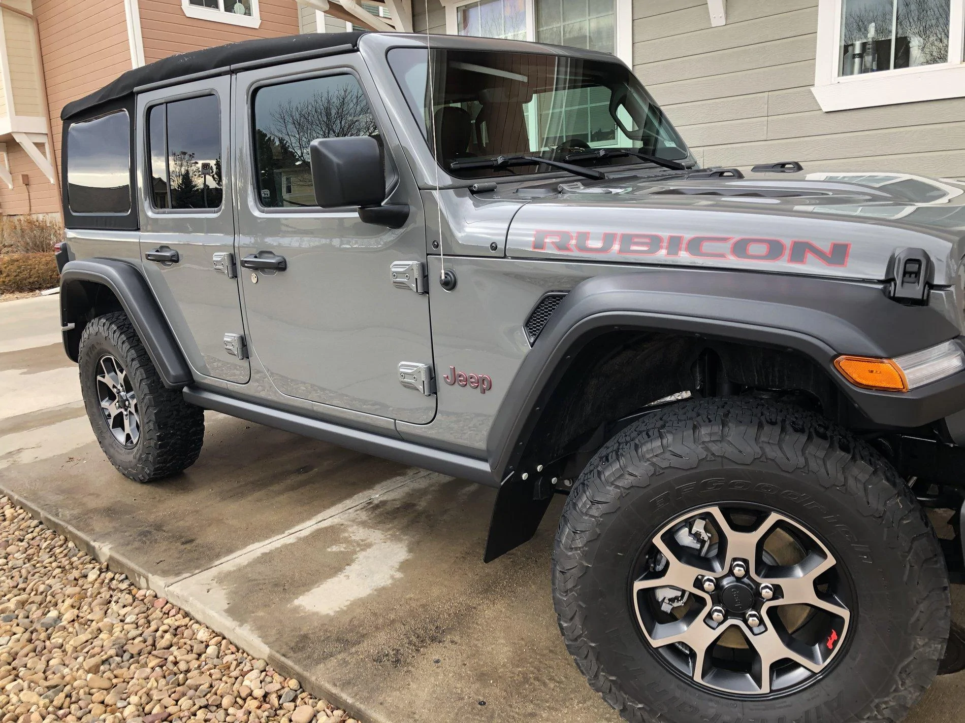 Jeep Wrangler JL Mudflaps and Rubicon Flares? 016DE75F-D493-4667-A568-EF394D21E635