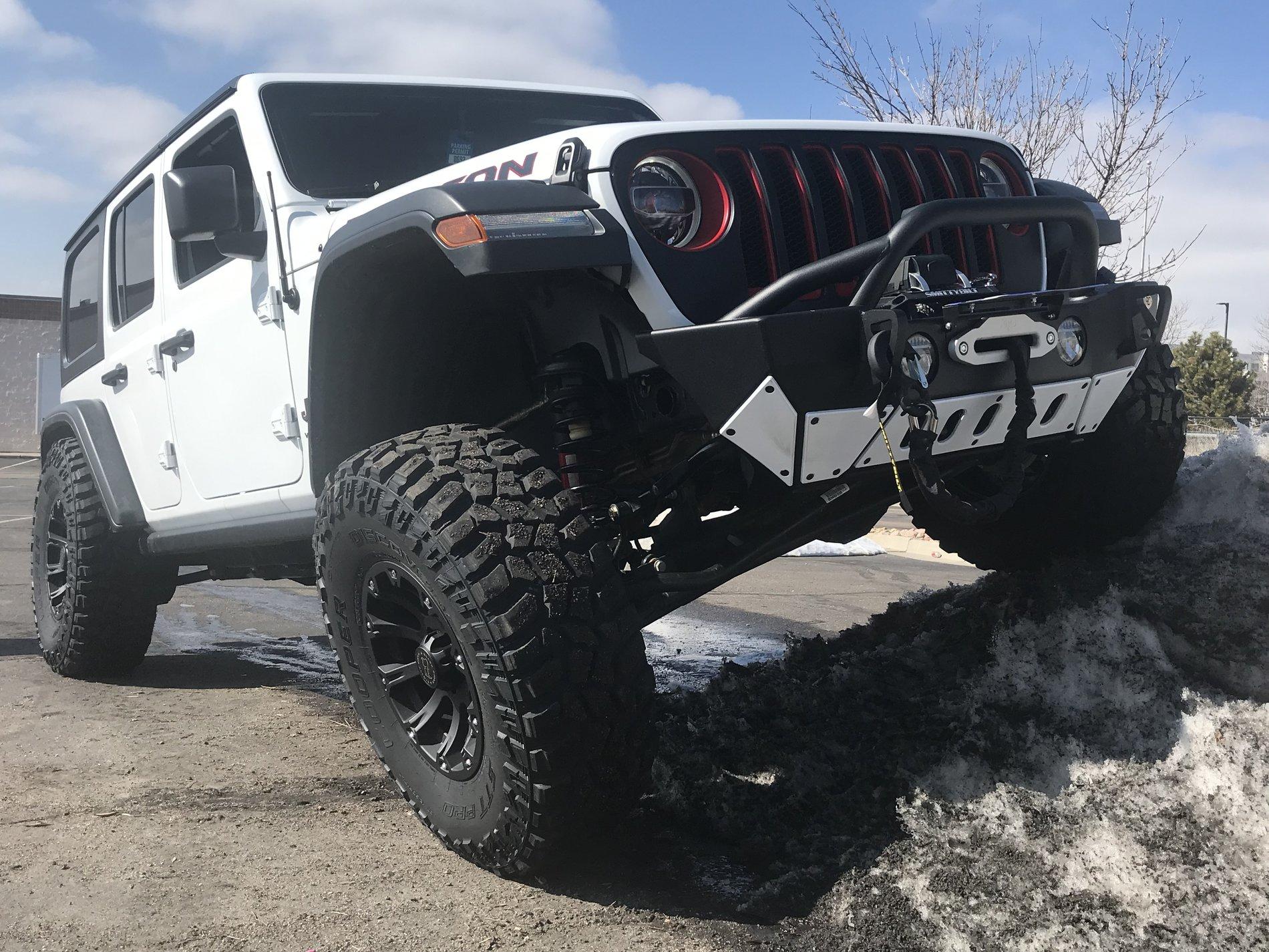 Jeep Wrangler JL Smittybilt XRC Gen2 Front Bumper B09E2FC5-972B-4D3A-863B-003CD1B0BF43