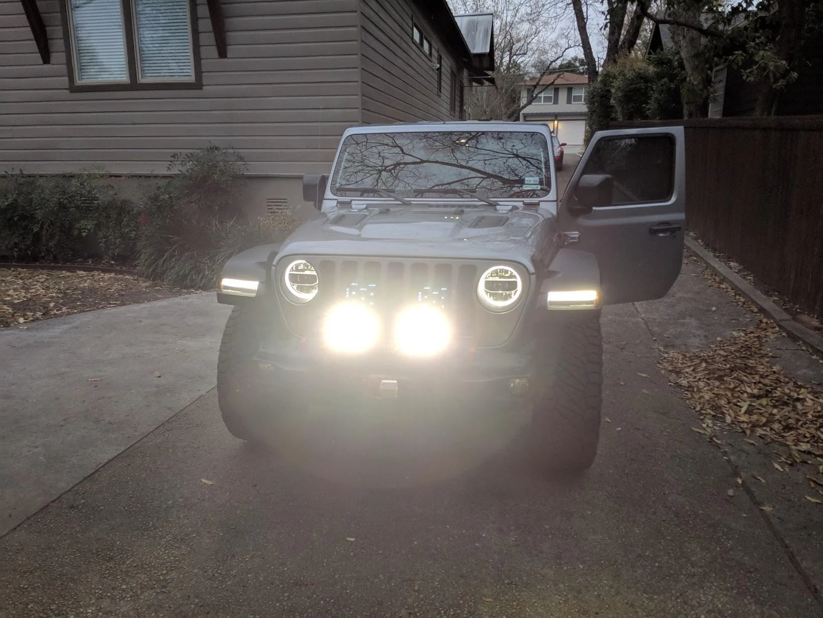 Jeep Wrangler JL Baja Designs LP9 install? J1JoM0LpuKVFg399NM9-lbro4HjqtG5gIuG9KdumQDkHUSTErb3boZcK2xkukKdCtyJVrXCzPSWq61OwA=w1637-h1229