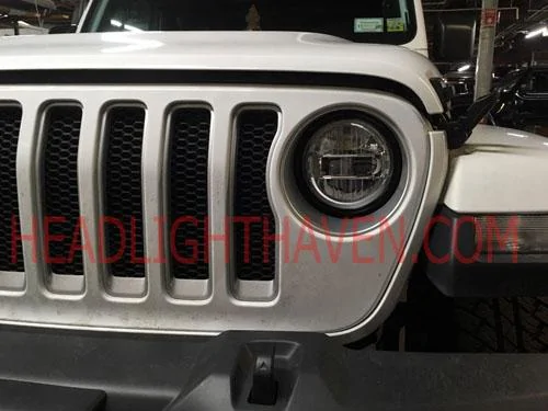 Jeep Wrangler JL OEM LED headlights IMG_3433