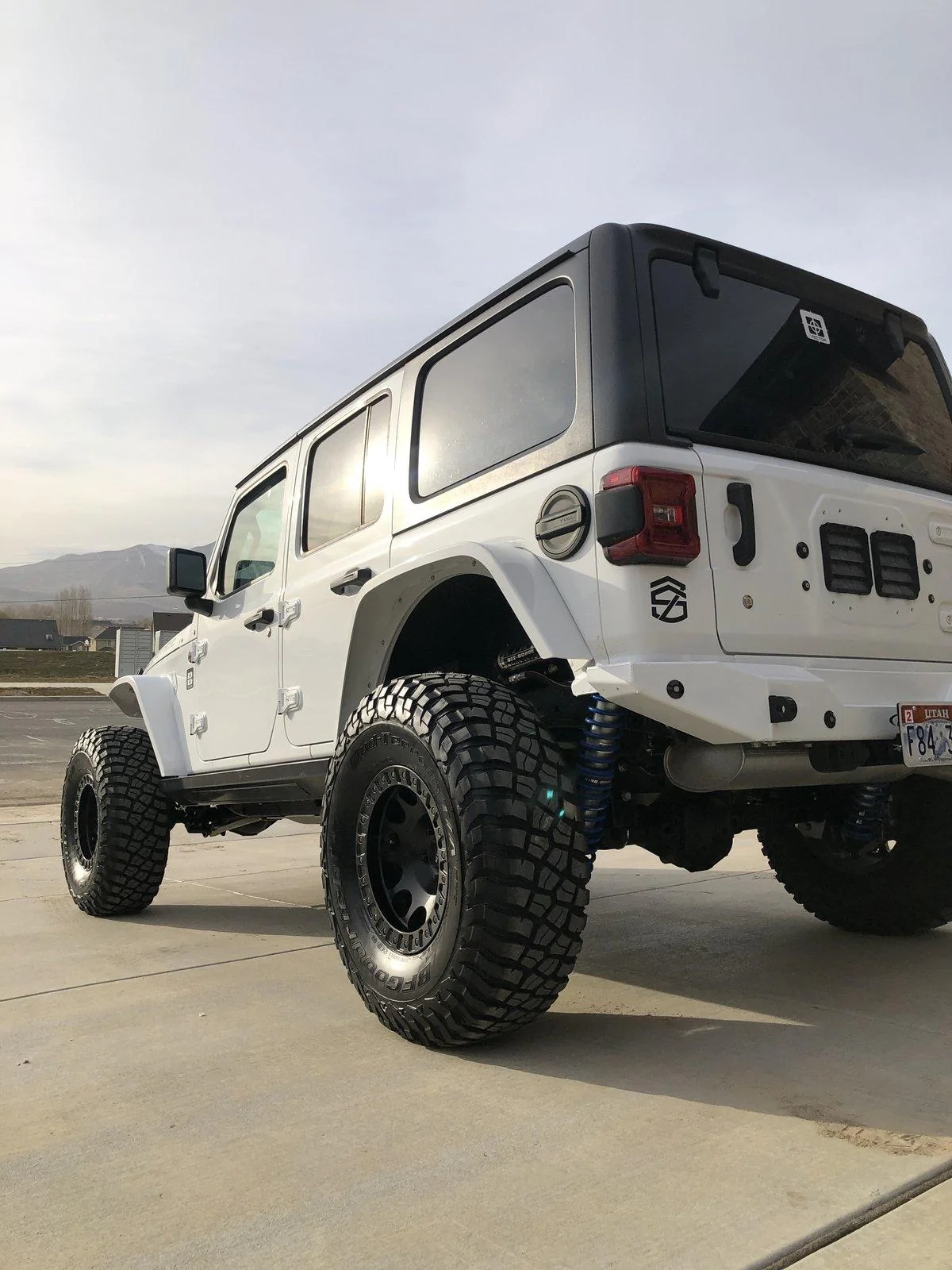 Jeep Wrangler JL Vector Offroad 2018 JLU Bright White Build 68C3462D-2E3A-401E-AFE8-7BF68A60F906