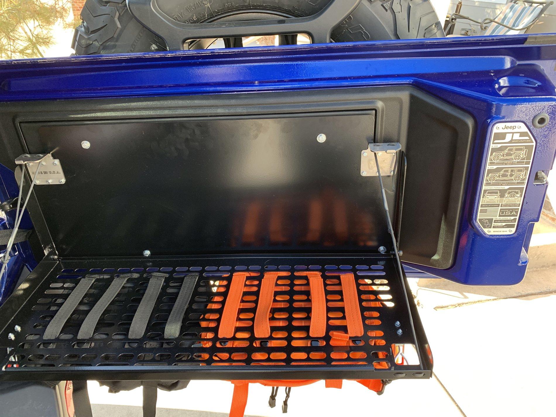 Jeep Wrangler JL Tailgate Table IMG_0425-1