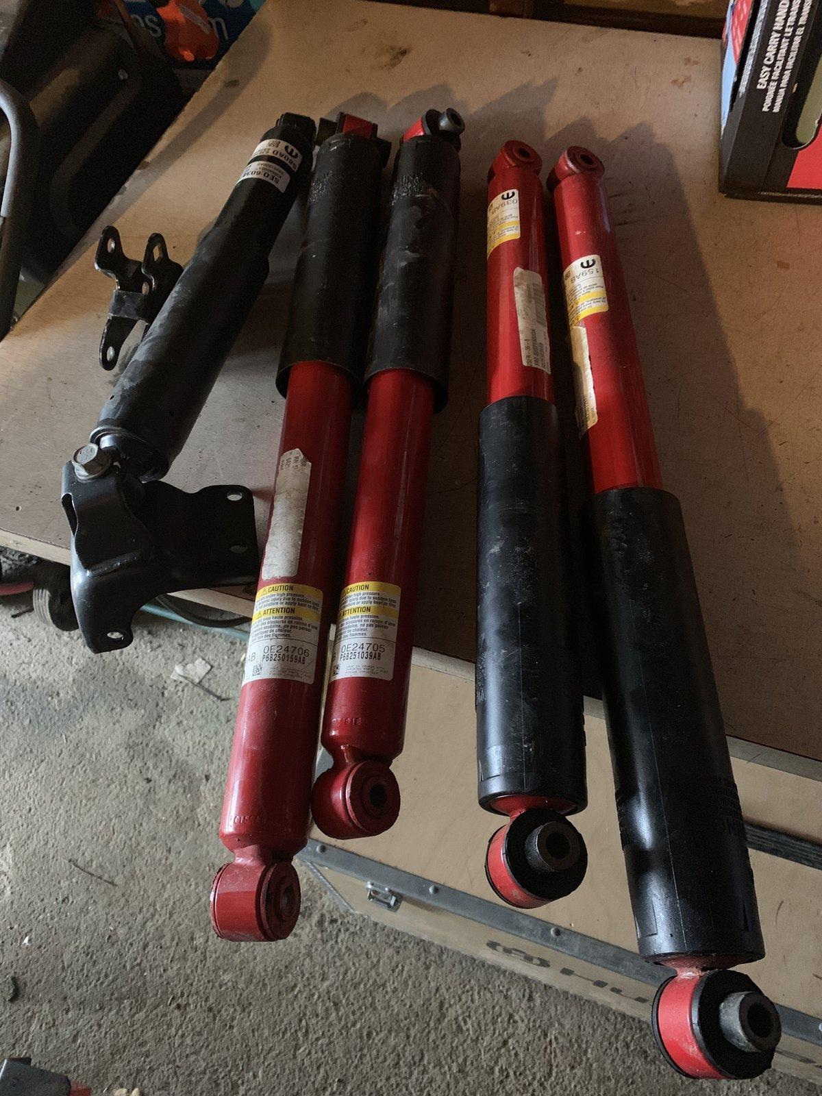 Jeep Wrangler JL Rubicon shocks 6ED427AD-B30B-44DB-BAE9-7AD1DF756CB3