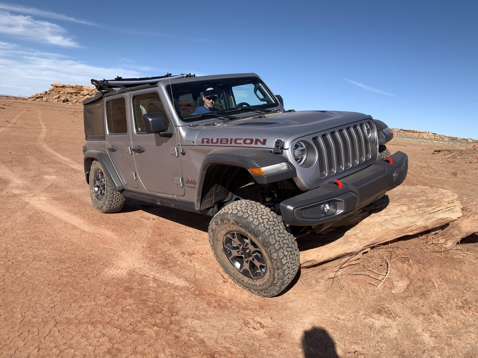 Jeep Wrangler JL "FLEX"/Articulation pictures? 4EB9D19E-312A-4744-BDEF-9B2FF40B56AB