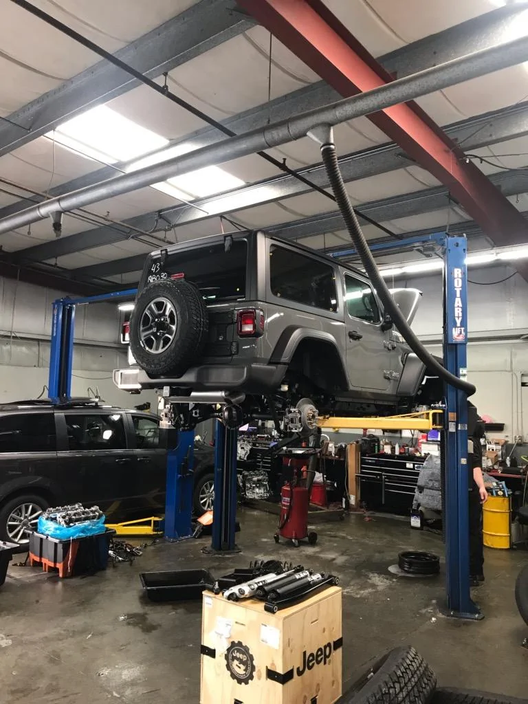 Jeep Wrangler JL Sport 2 Door Base Stingray Gray download_20190306_102516