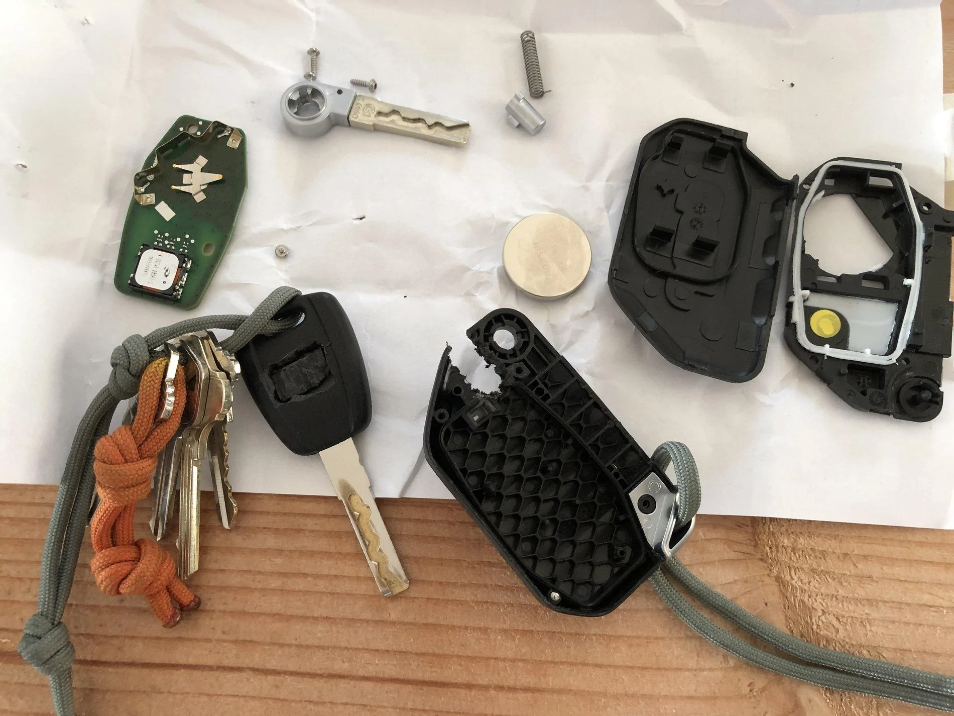 Jeep Wrangler JL Fob key detension 6E101EAE-C2E1-40D4-A642-7D1CC08A7F41