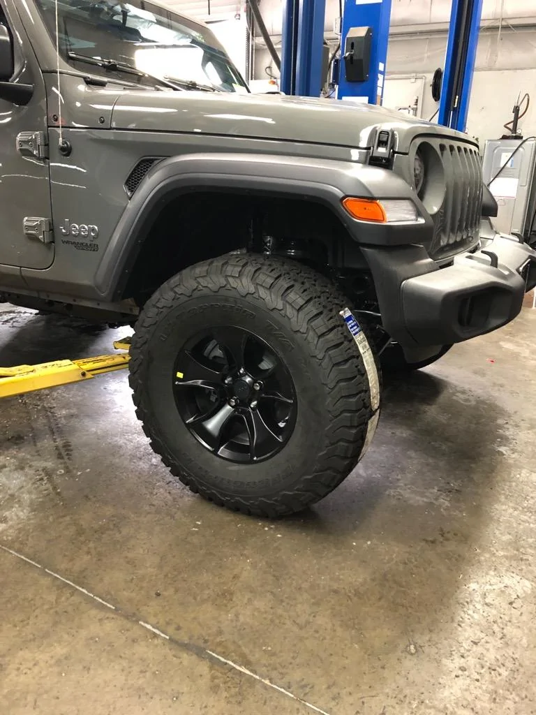 Jeep Wrangler JL Sport 2 Door Base Stingray Gray download_20190307_200215