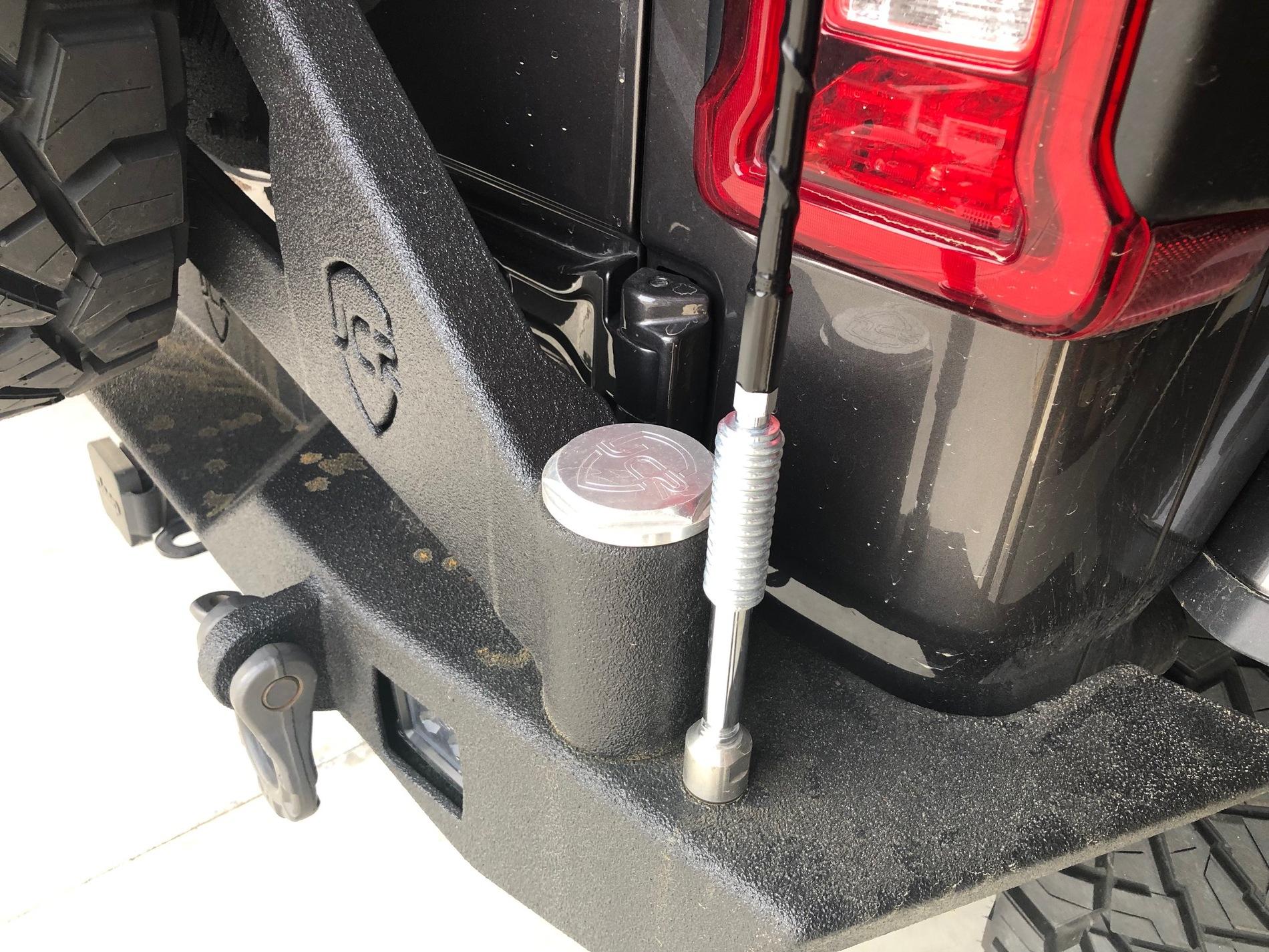 Jeep Wrangler JL Uniden CMX-660 Installed img_6334-
