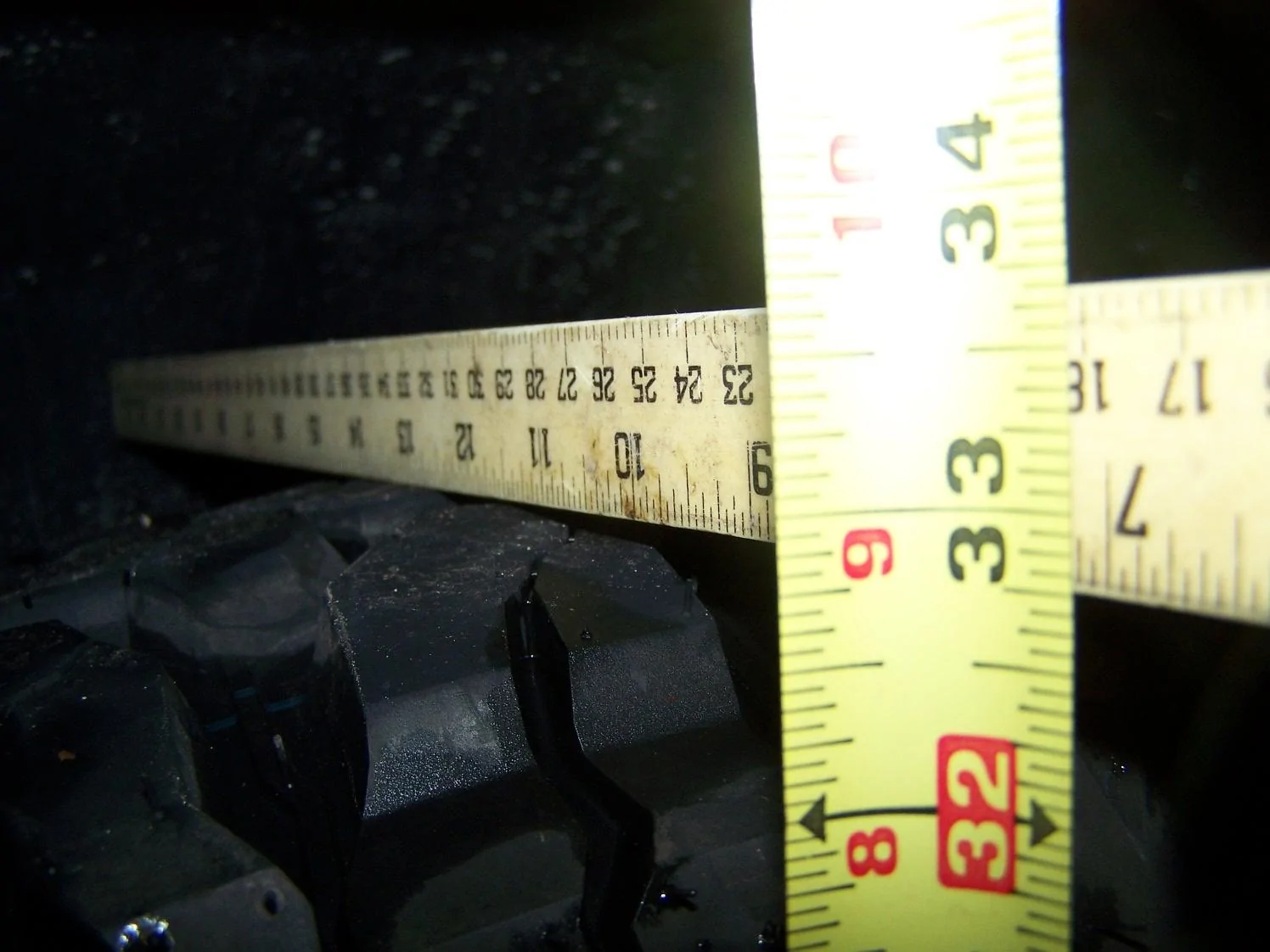 Jeep Wrangler JL True Tire Size Database 100_4071