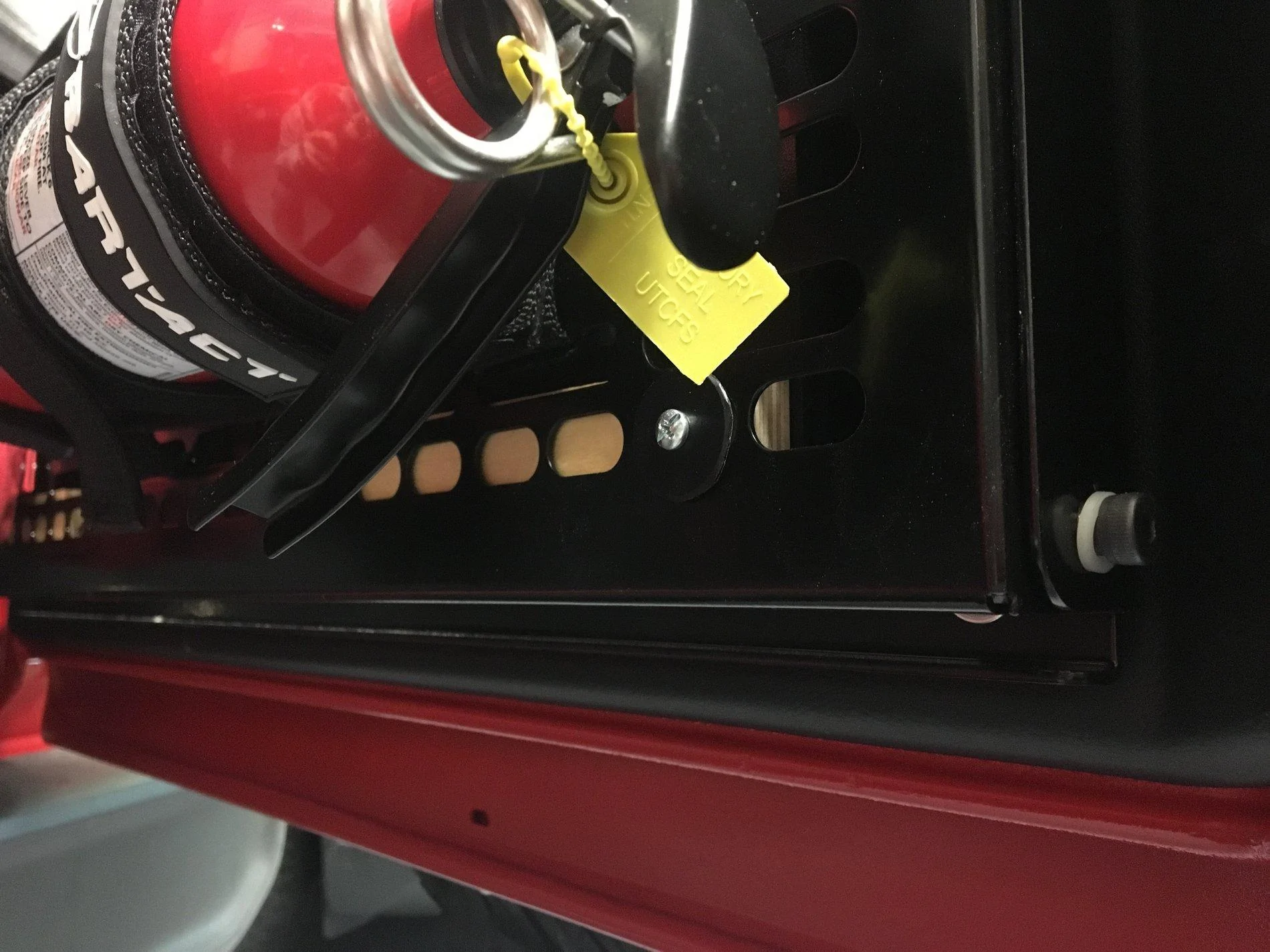 Jeep Wrangler JL Raised worksurface for Springtail tailgate table IMG_3739