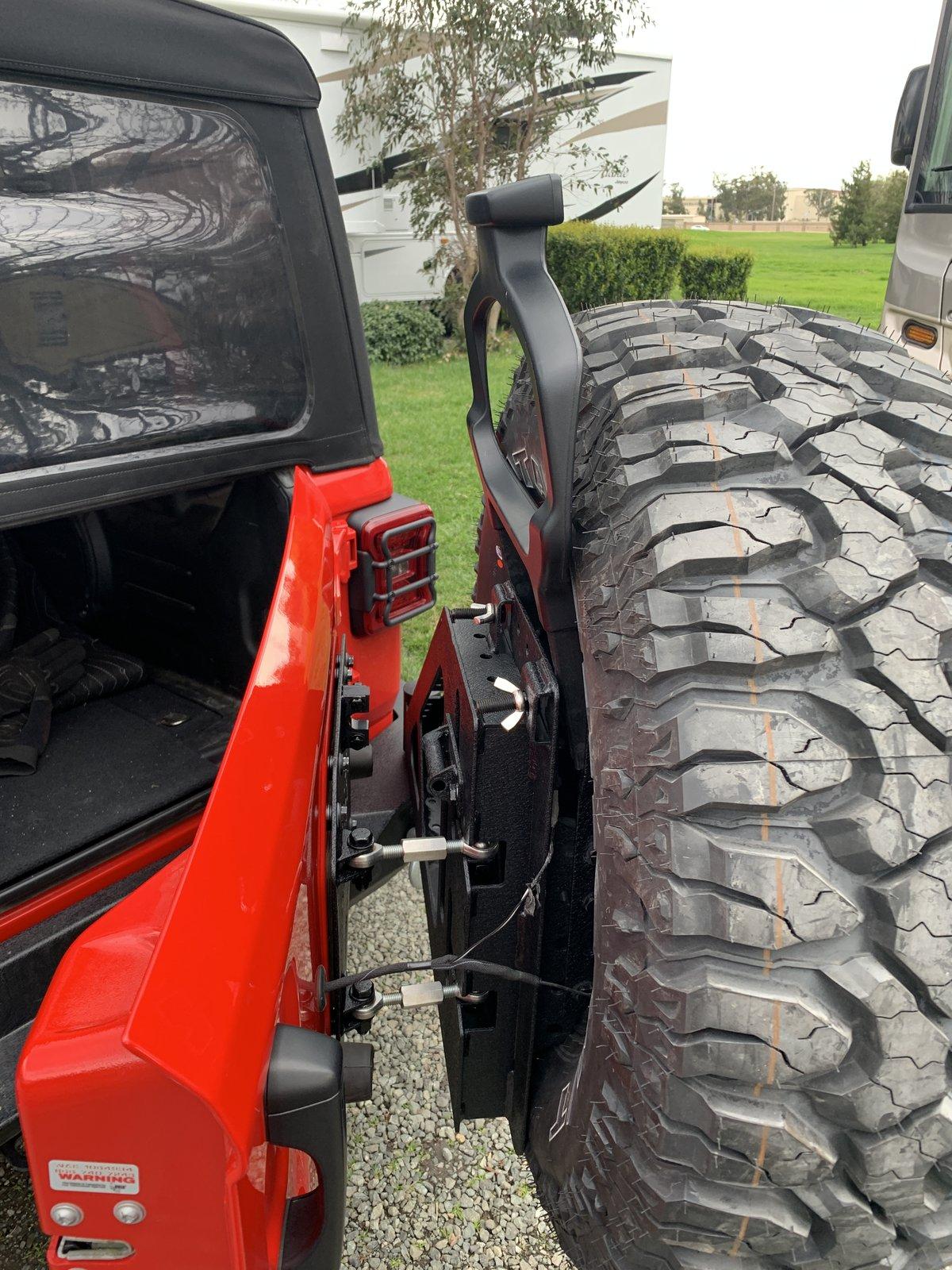 Jeep Wrangler JL The Tire Carrier Thread F467739D-6D49-4344-9540-1F9102640D64