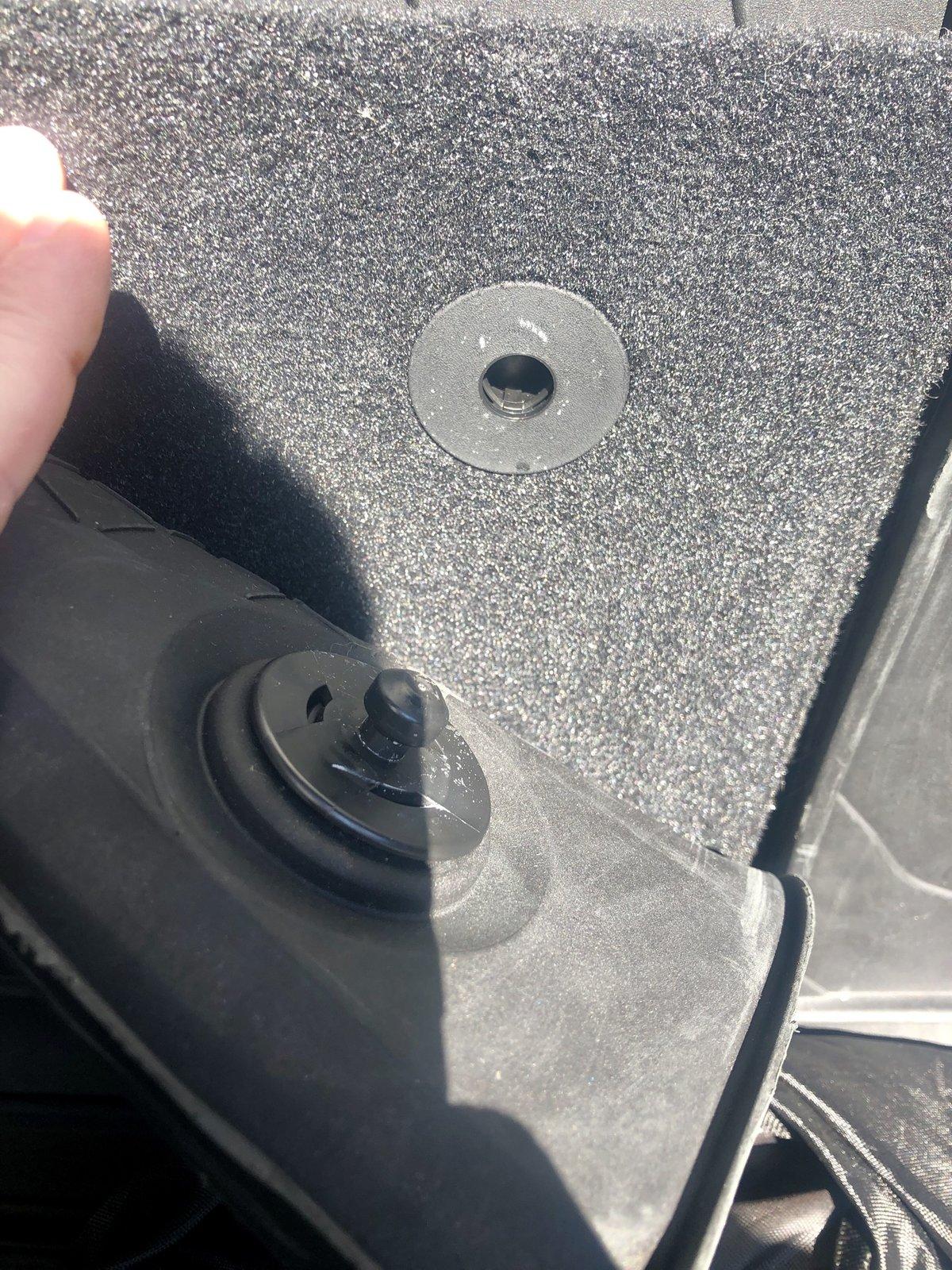 Jeep Wrangler JL Mopar cargo mats unsnapping E3EFAE55-0F0C-4E98-A28E-4F804AA39BE1