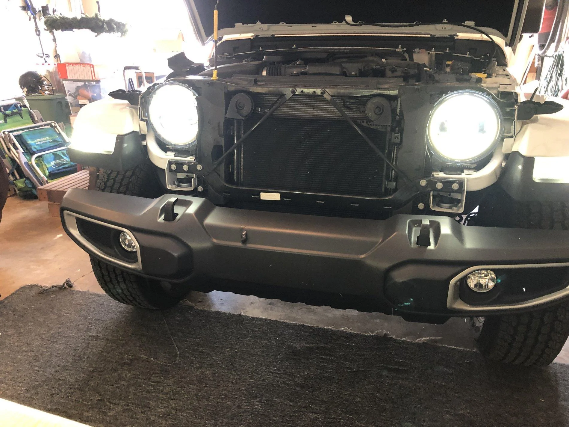 Jeep Wrangler JL OEM LED headlights B455FA31-20E5-4937-80ED-381B5A5BAE30