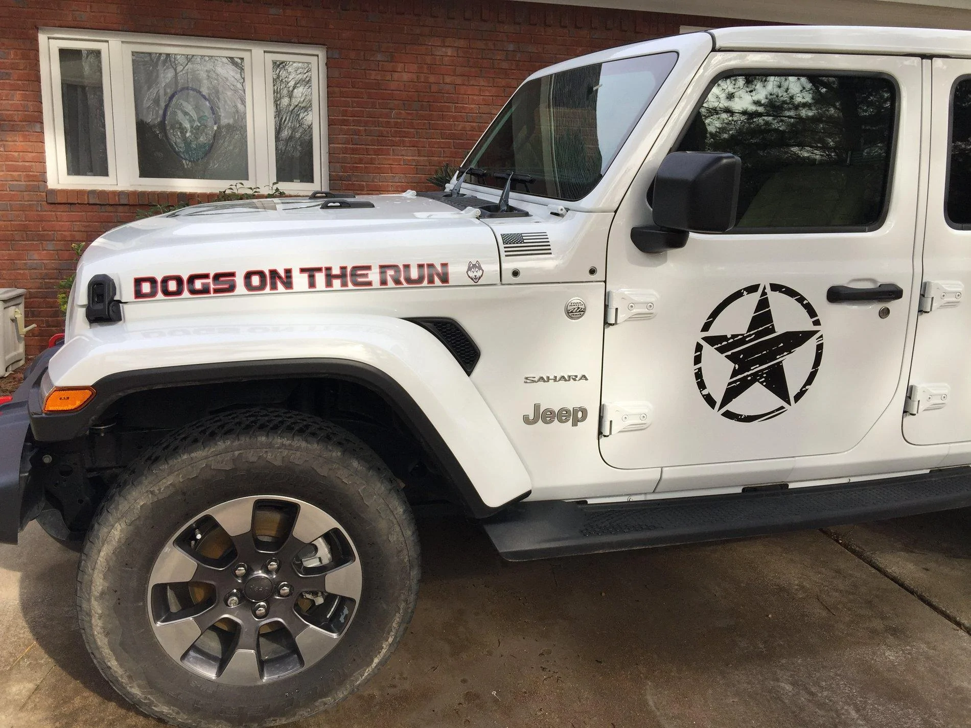 Jeep Wrangler JL Hood Lettering Decals IMG_1641