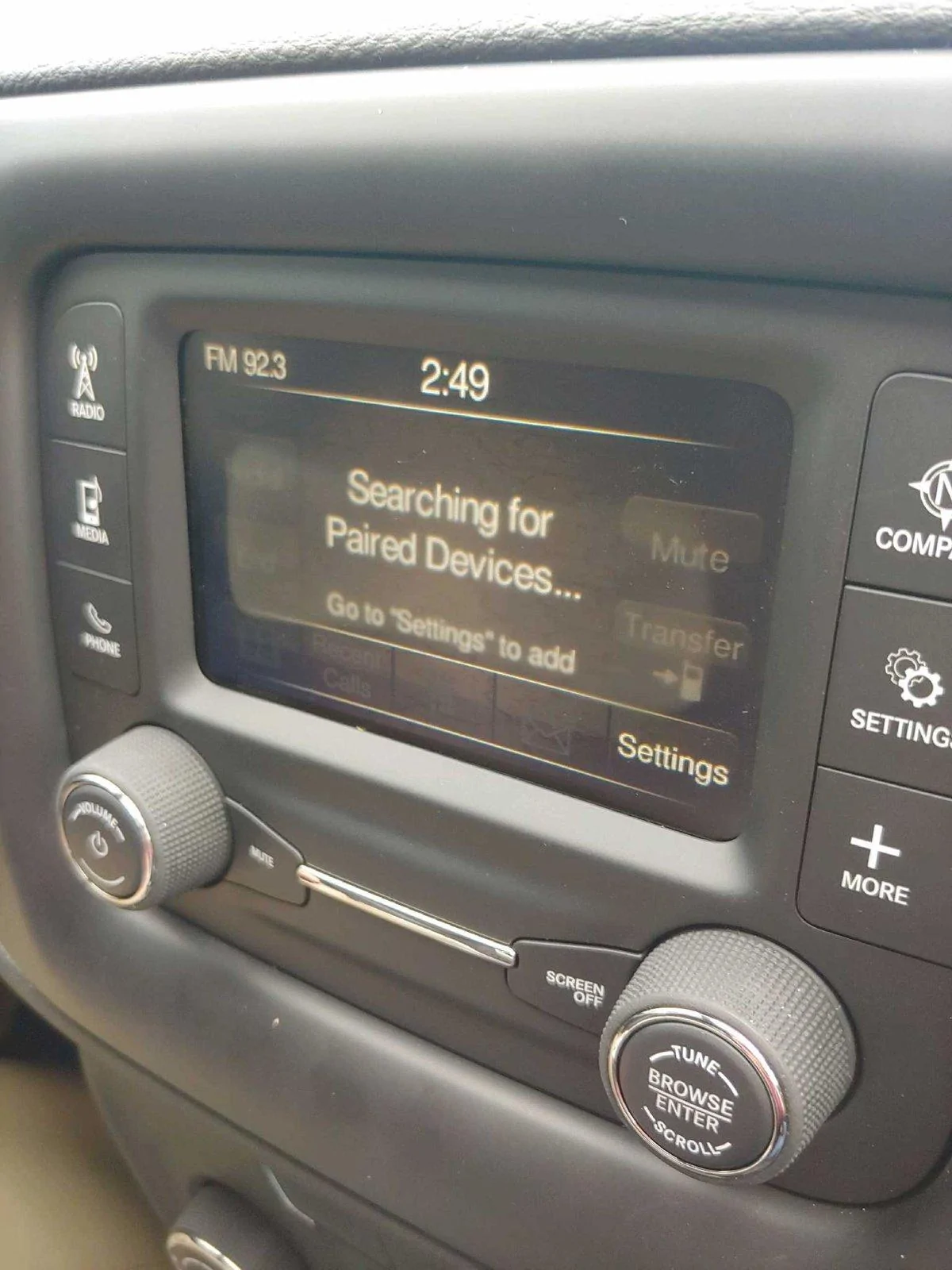 Jeep Wrangler JL Condensation behind Uconnect screen Screen2