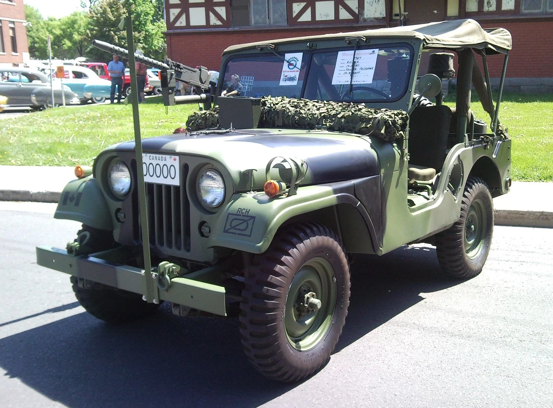 Jeep Wrangler JL JLU soft top %2767_Kaiser_Jeep_%28Auto_classique_VAQ_St-Lambert_%2712%29