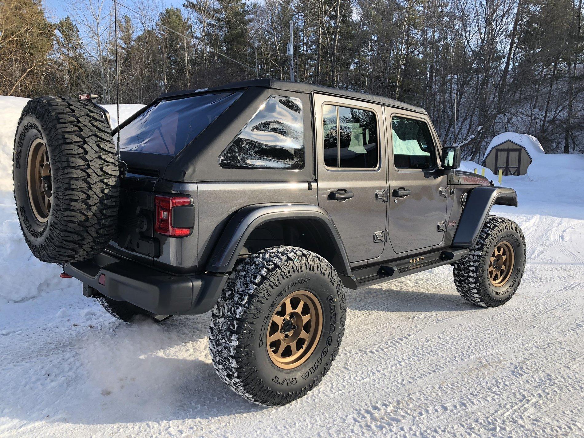 Jeep Wrangler JL Bronze Wheels on JL? Trek 3