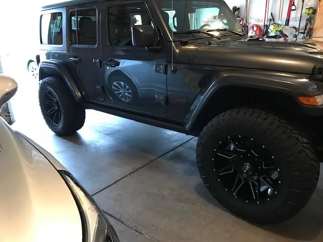 Jeep Wrangler JL Anyone running Daystar 2" with 35's on 20" wheels on JLUR?? Pics?? post_install2