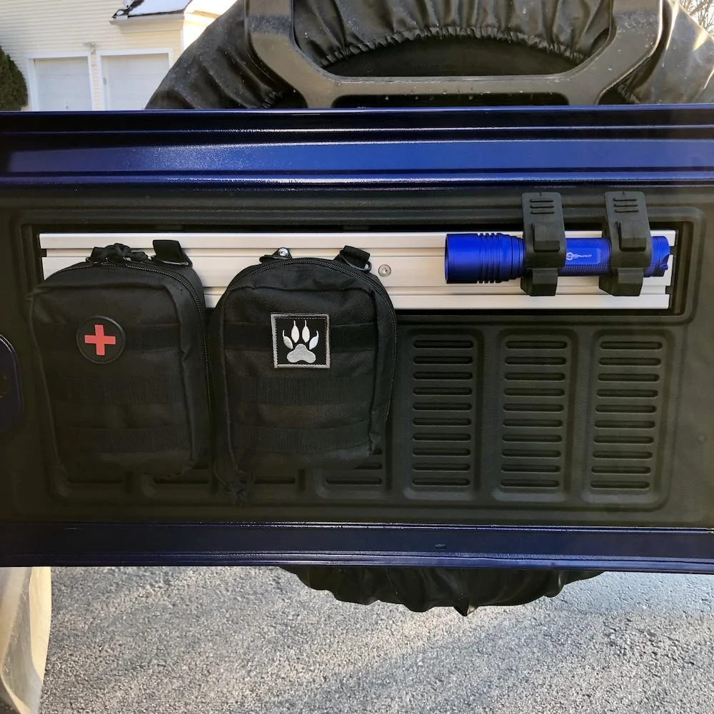 Jeep Wrangler JL Flashlights, where are you all mounting them? IMG_2449