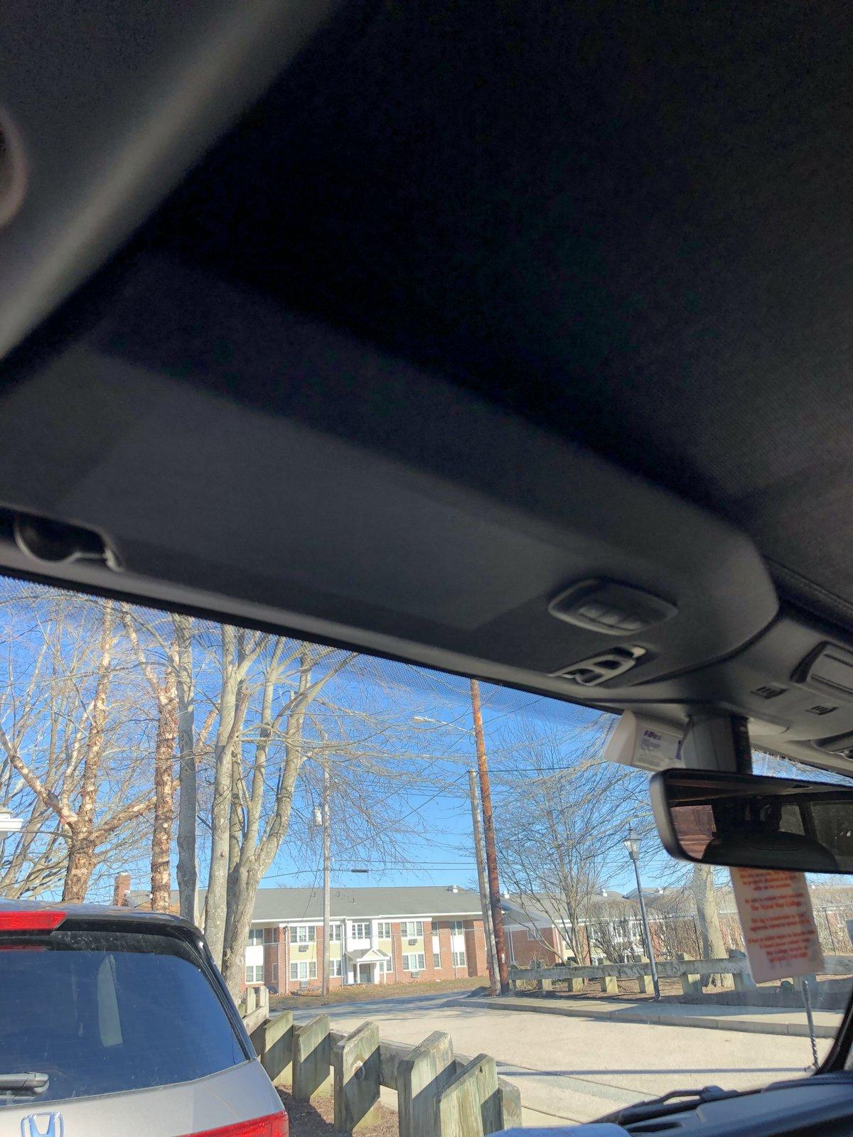 Jeep Wrangler JL Sun visor warning decal removal mod 494B8C56-07F9-4800-8D8E-D0B465BC2DF0