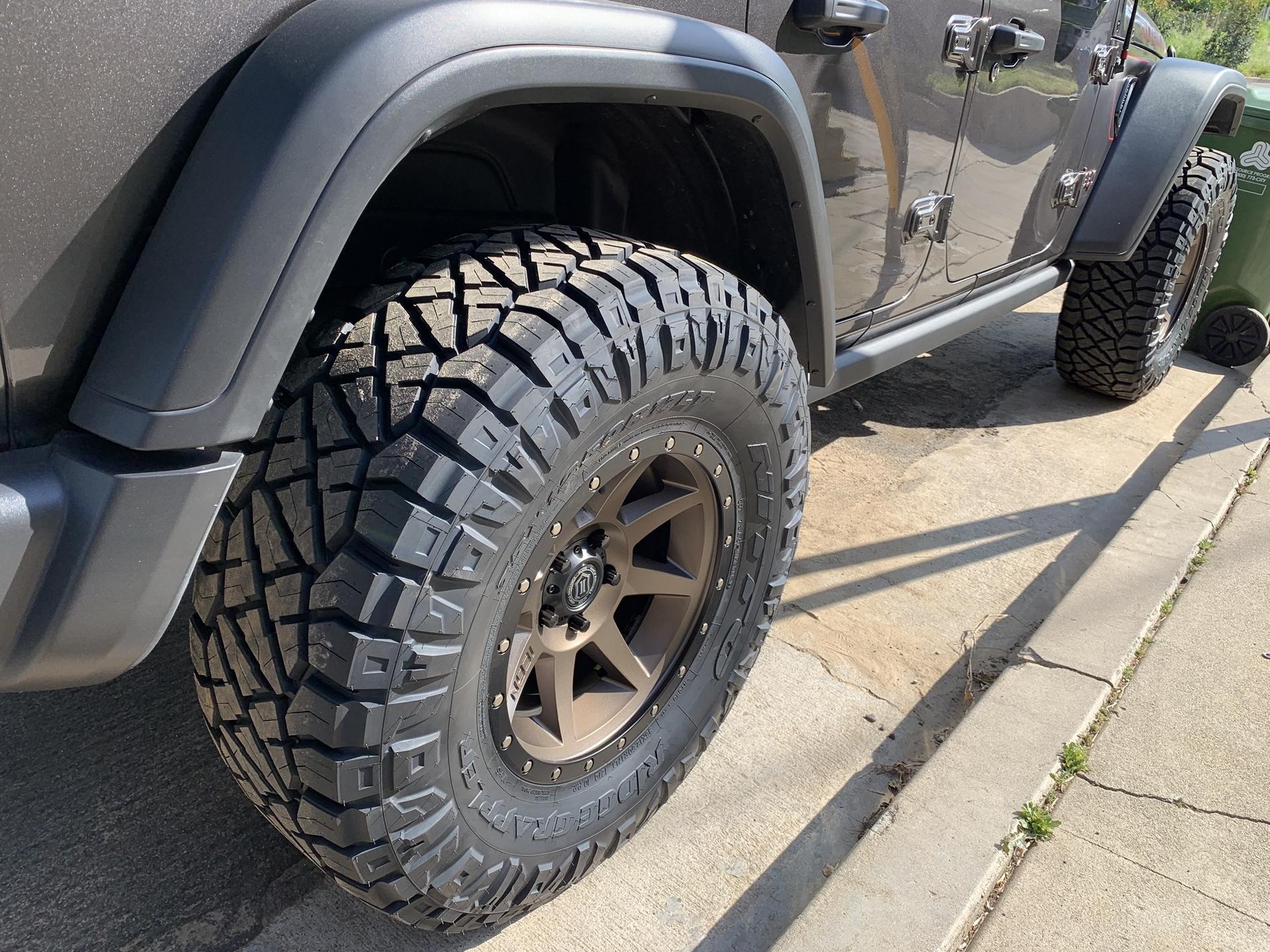 Jeep Wrangler JL Bronze Wheels on JL? nLVaOWh