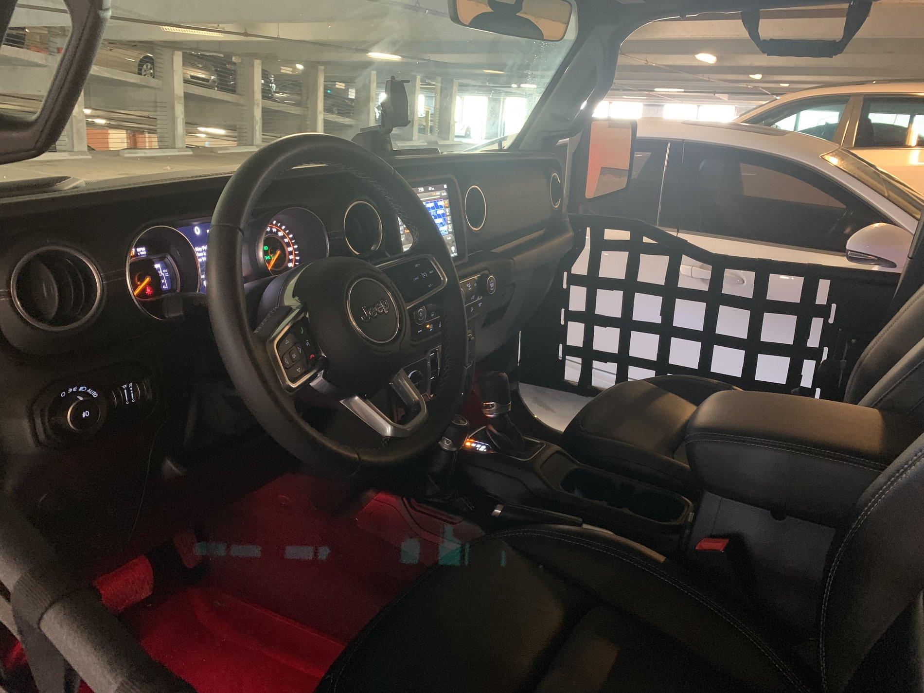 Jeep Wrangler JL Leather or Not?????? IMG_1362