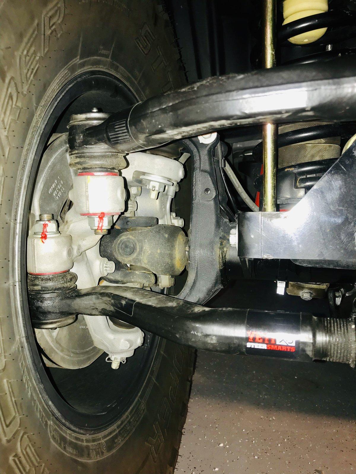 Jeep Wrangler JL Falcon Nexus Steering Stabilizer Relation? 08164589-3499-4DEE-852D-BD0838419A4F