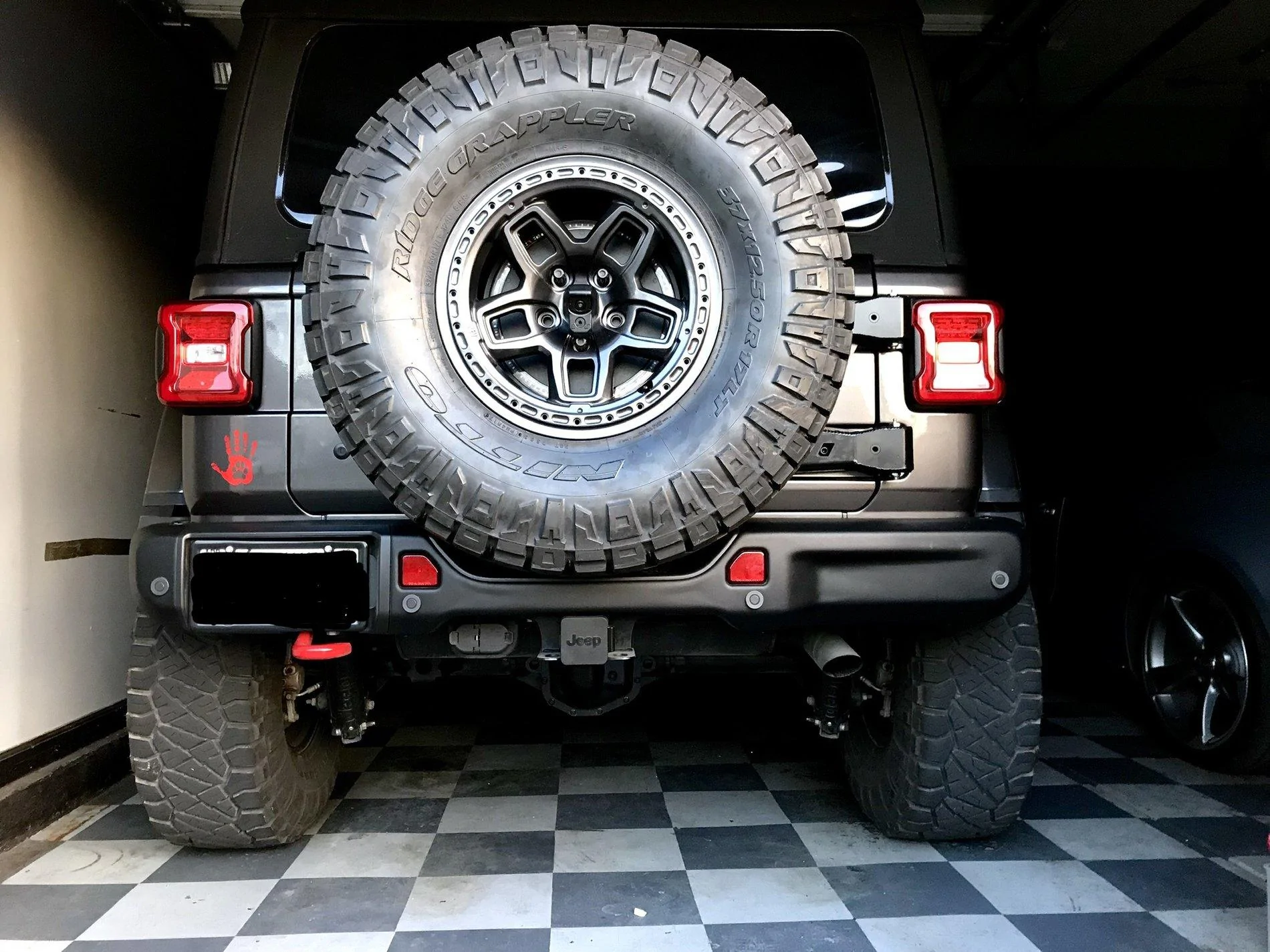 Jeep Wrangler JL The Tire Carrier Thread B4B91718-81C7-45E1-9E26-13932E084ACA