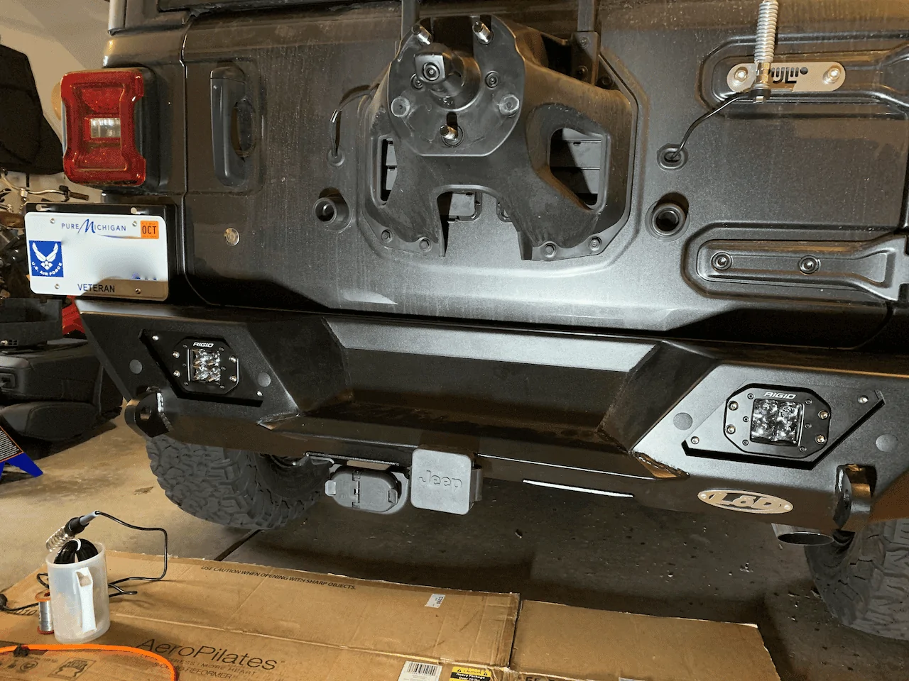 Jeep Wrangler JL LOD Destroyer rear bumper / tire carrier IMG_2197