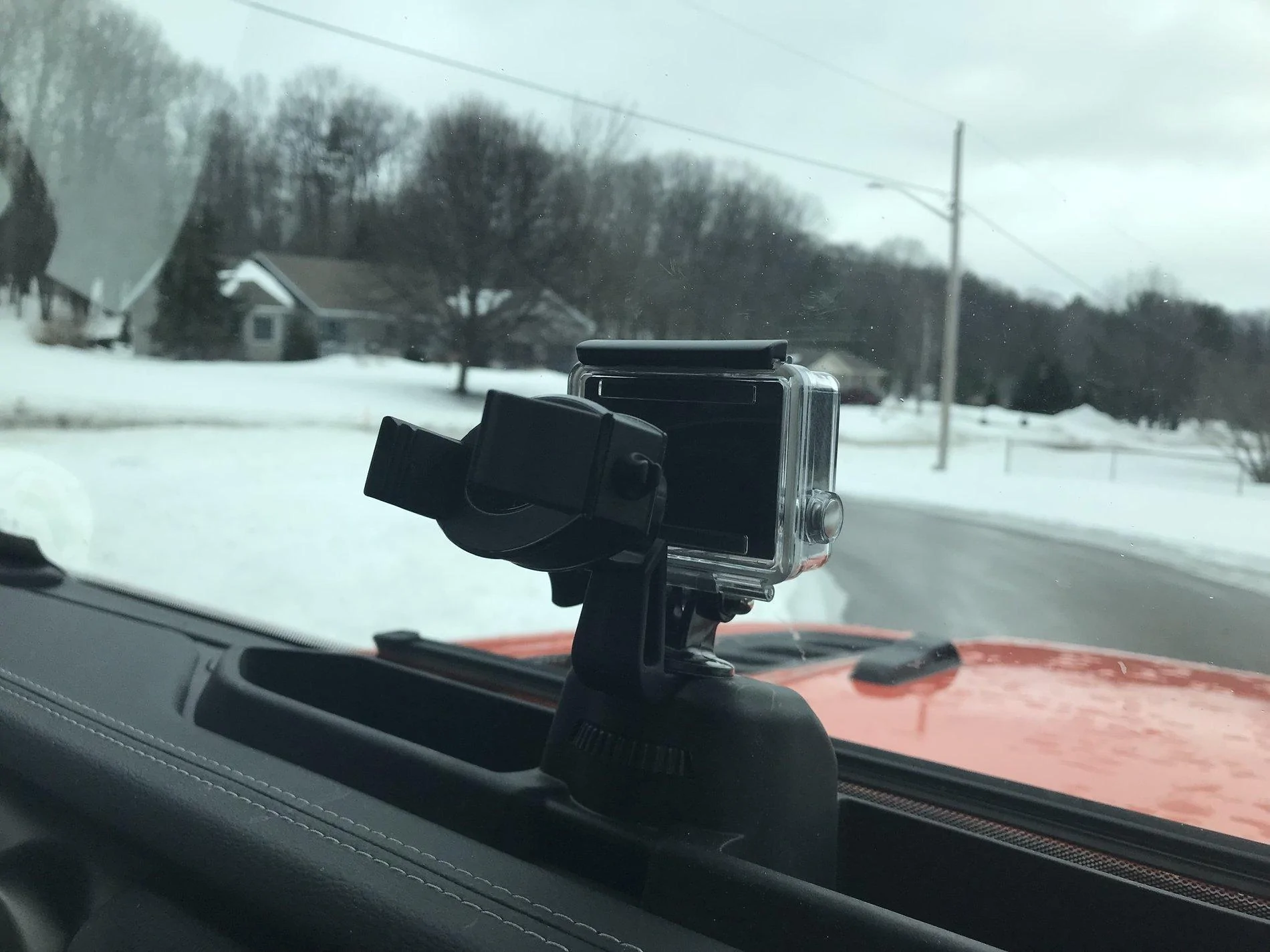 Jeep Wrangler JL Rugged Ridge Dash Multi Mount Phone Holder IMG_0313