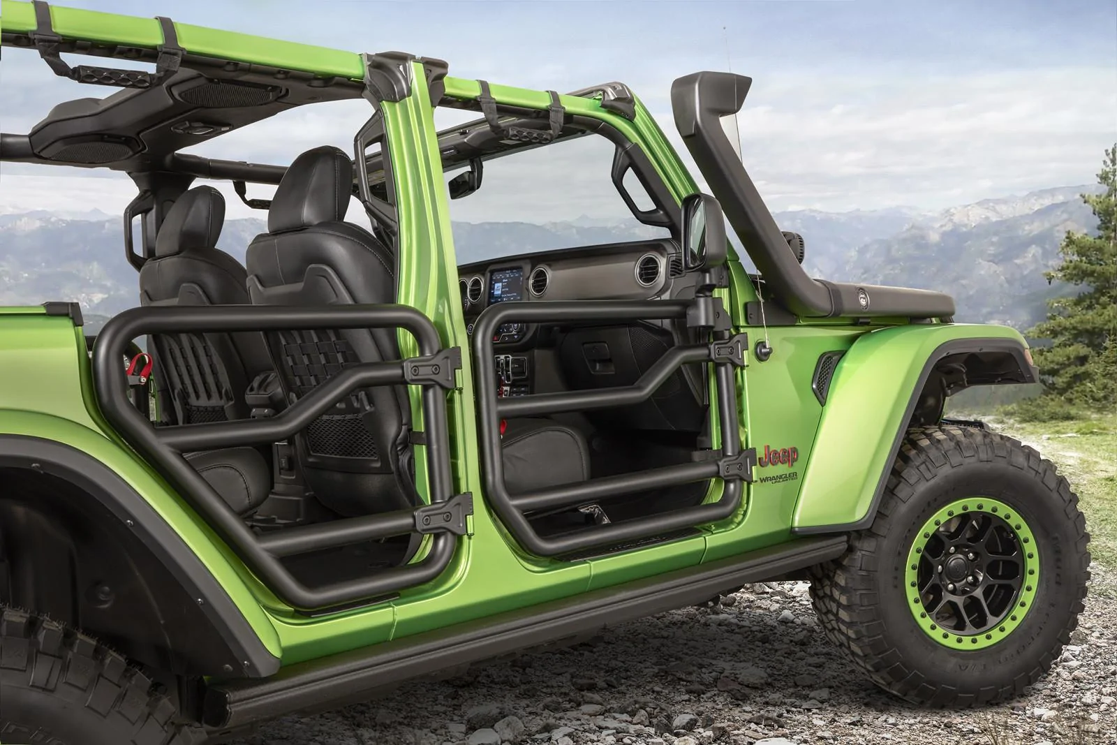 Jeep Wrangler JL Does Mopar Snorkel attach to windshield? 2560_3000-3-jpg