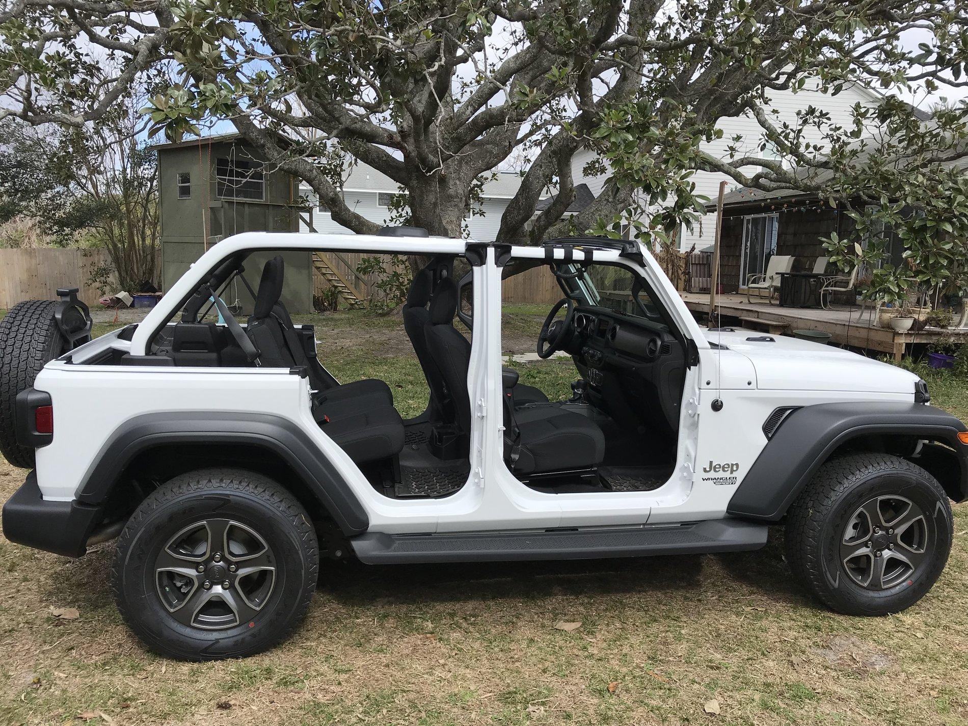 Jeep Wrangler JL Jl aftermarket 161F5C28-BD92-4219-96C0-C4C20CE8F495
