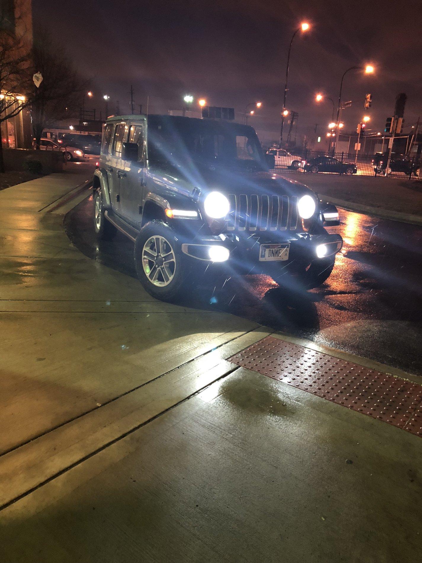 Jeep Wrangler JL GRANITE CRYSTAL METALLIC Wrangler JL Club 6EF24BEB-01FA-4806-AFDF-5F6CC83C3944